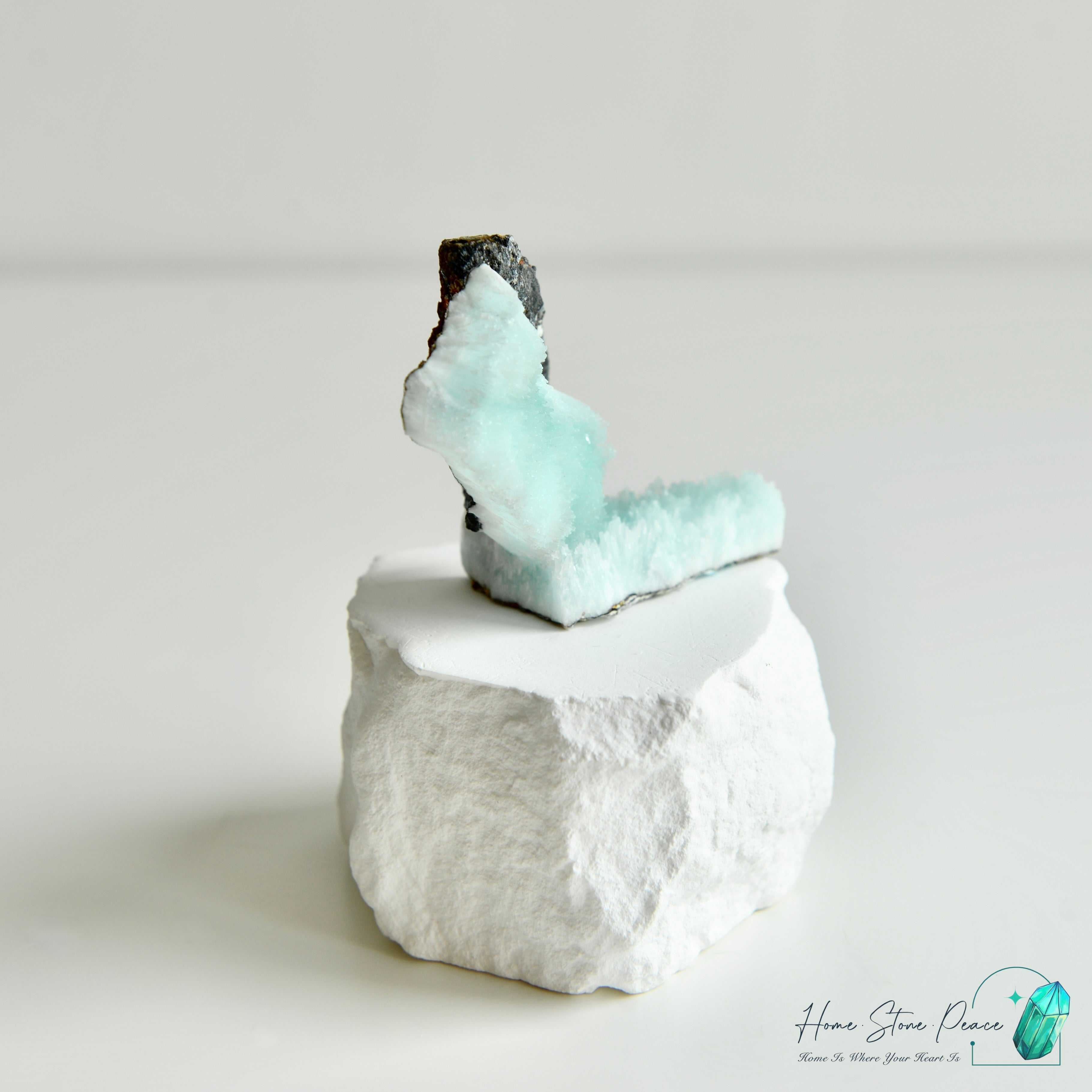 藍霰石 Blue Aragonite Cluster