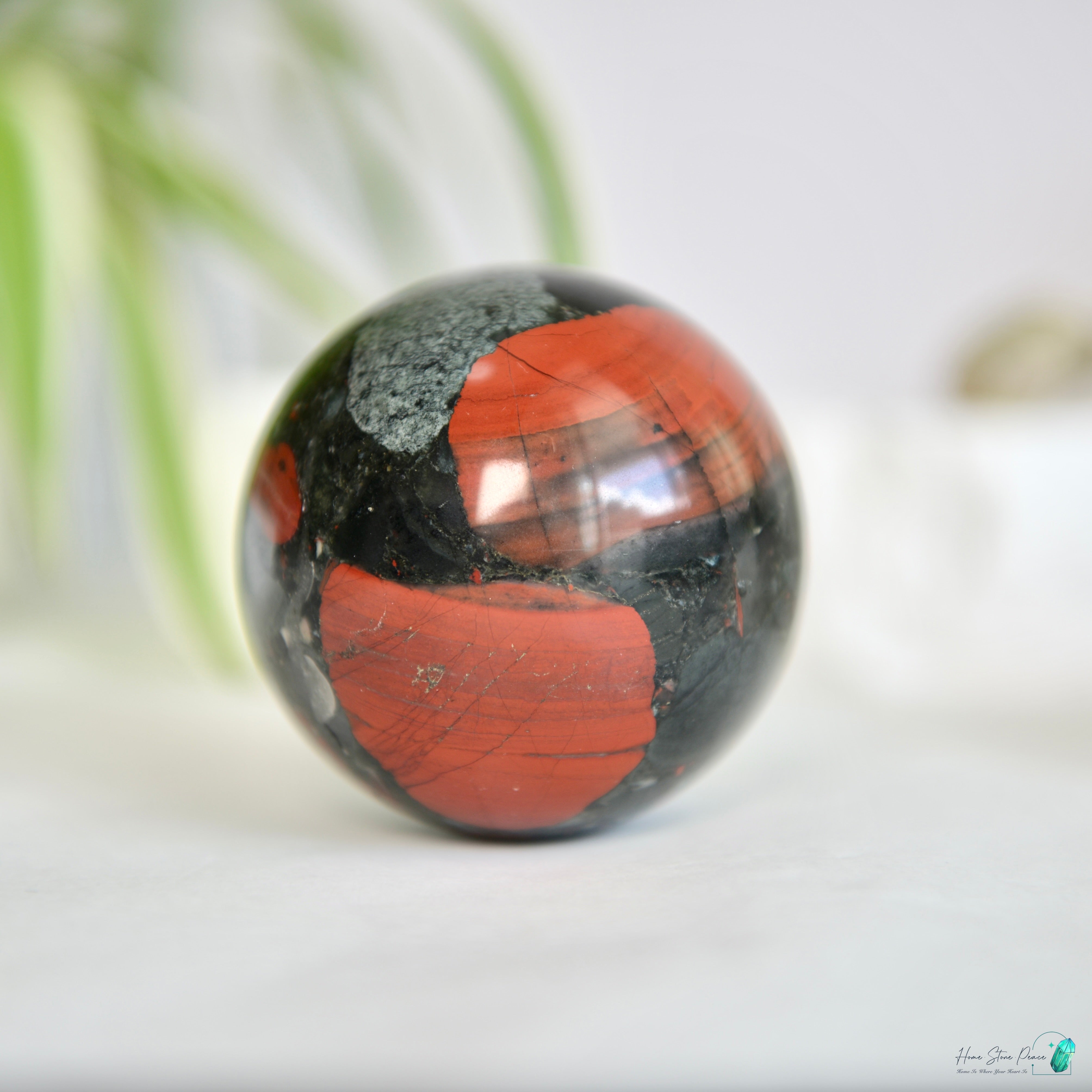 血石球 Bloodstone Sphere