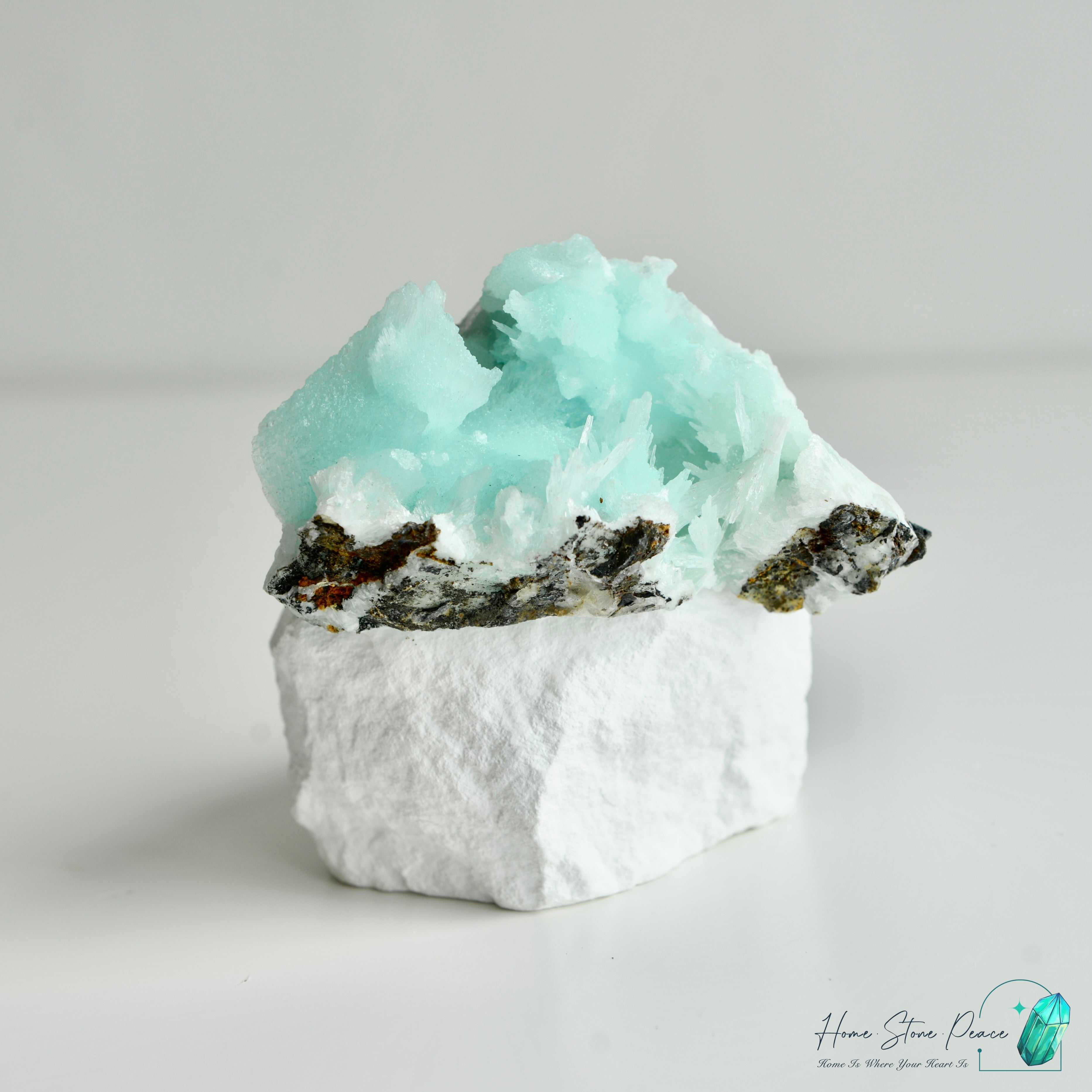 藍霰石 Blue Aragonite Cluster