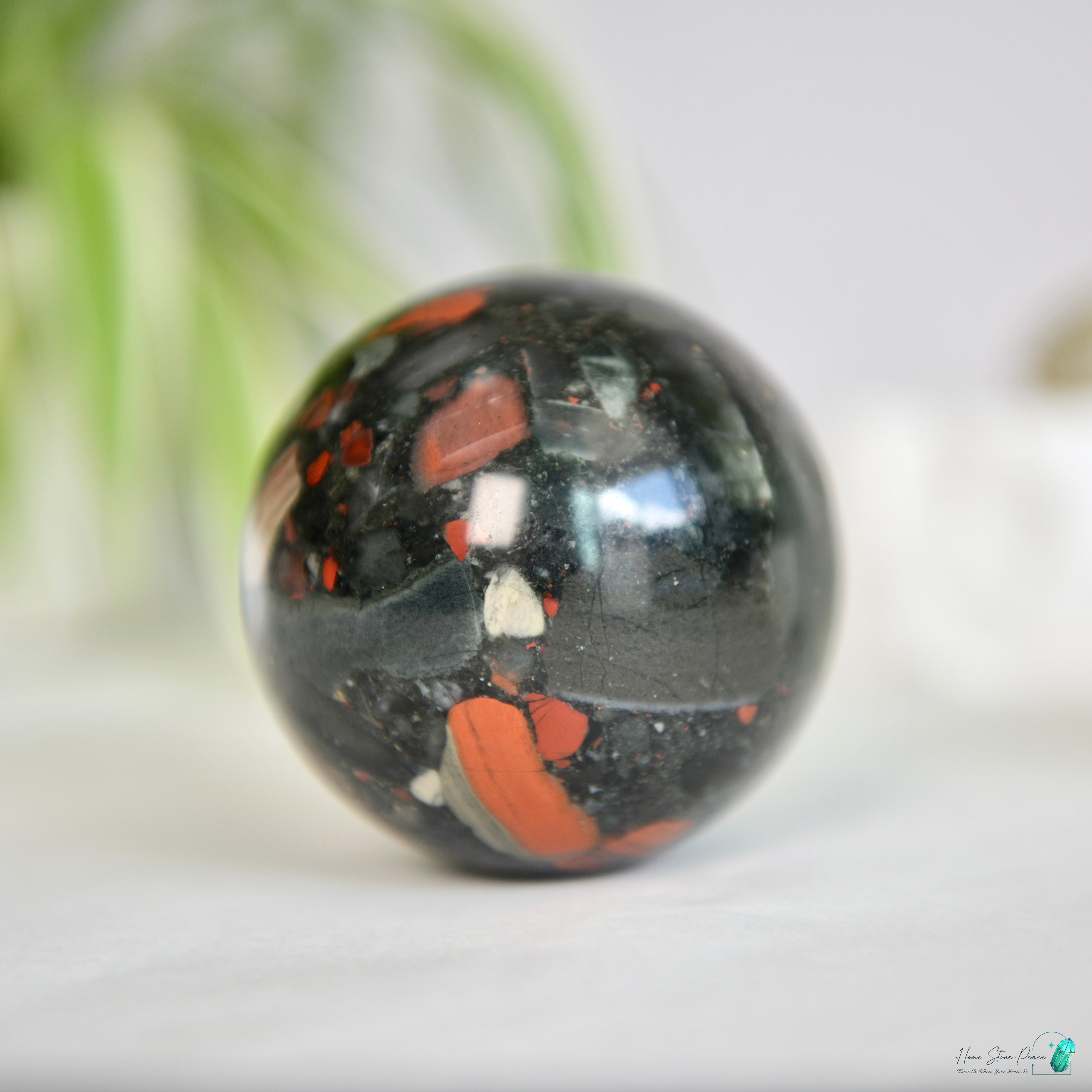 血石球 Bloodstone Sphere
