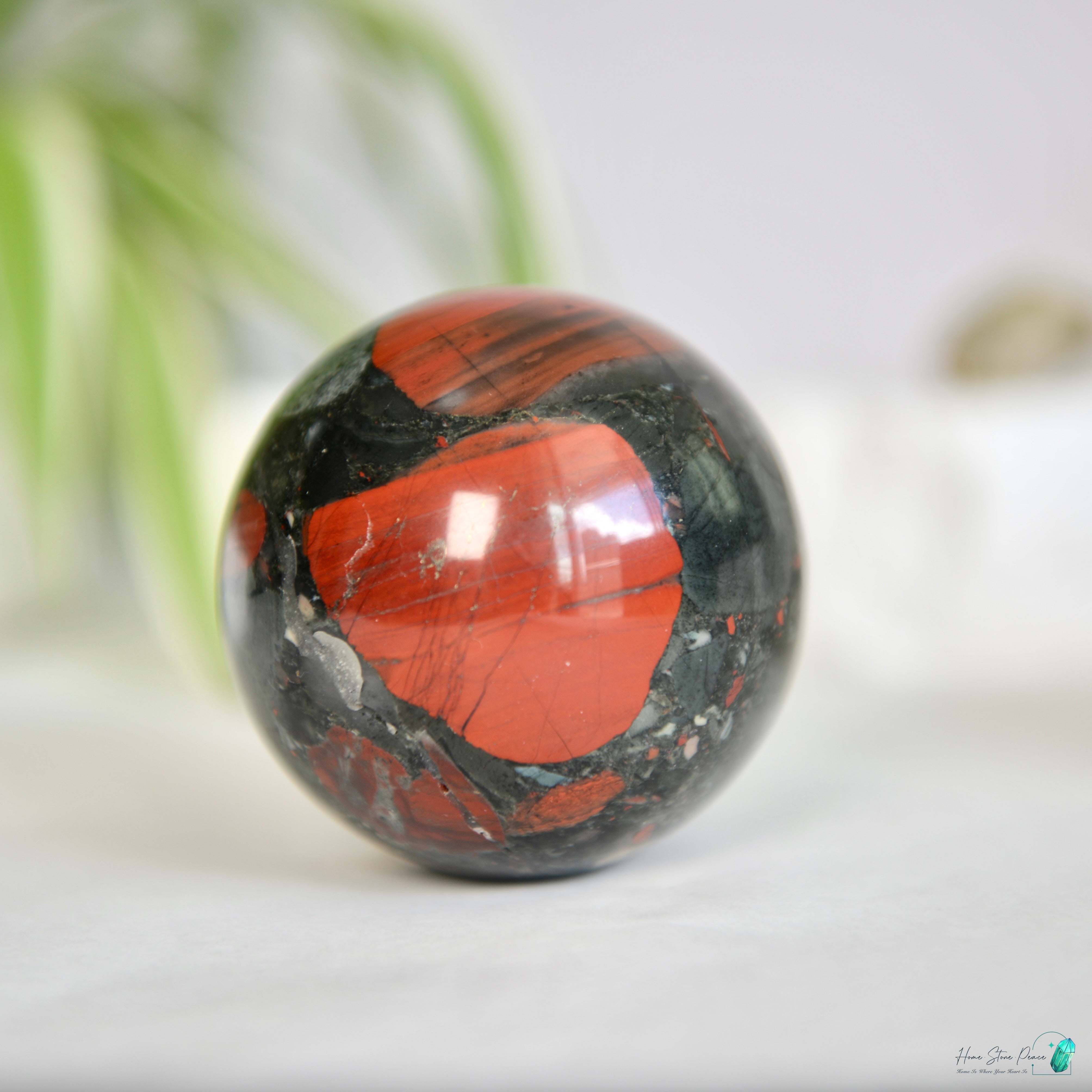 血石球 Bloodstone Sphere