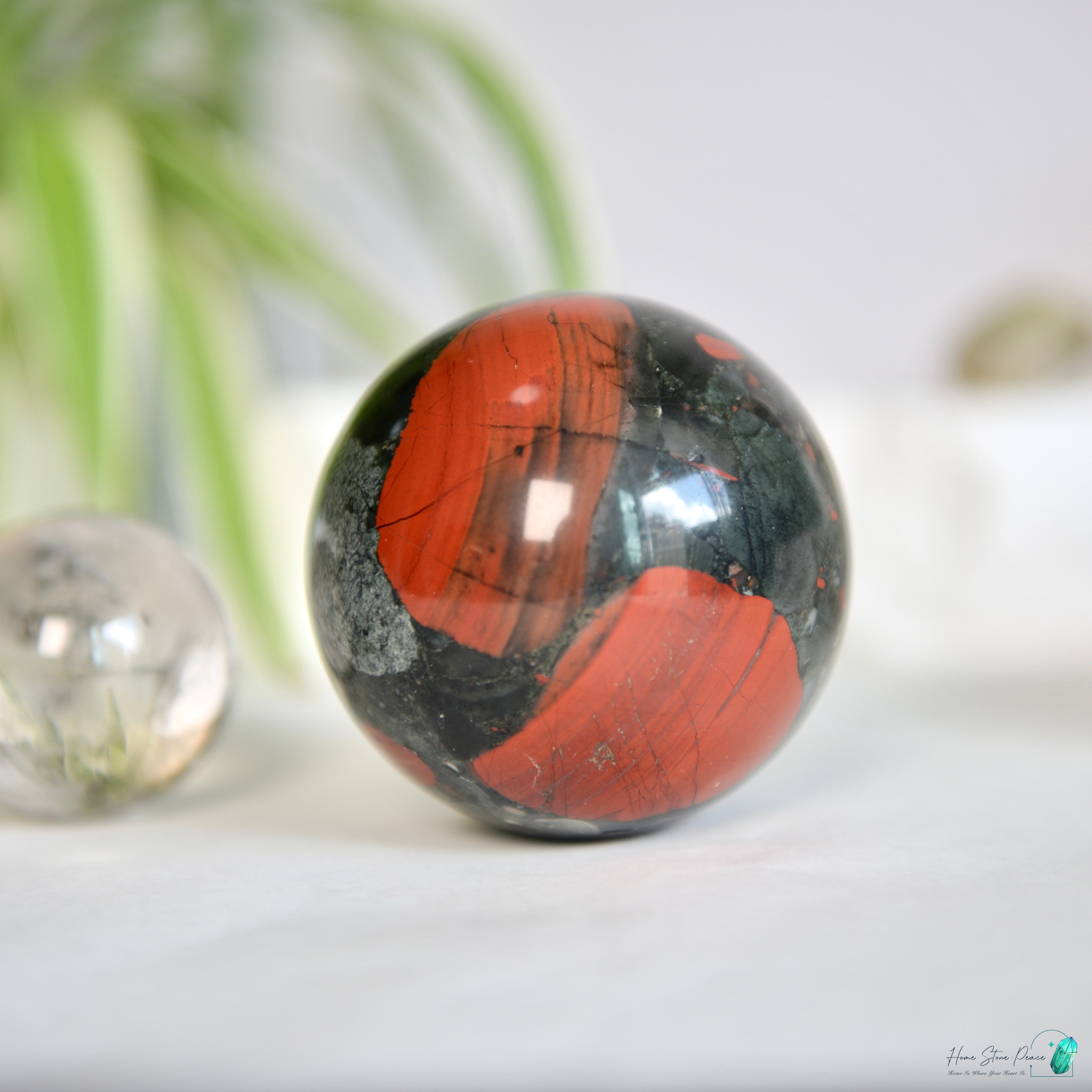 血石球 Bloodstone Sphere