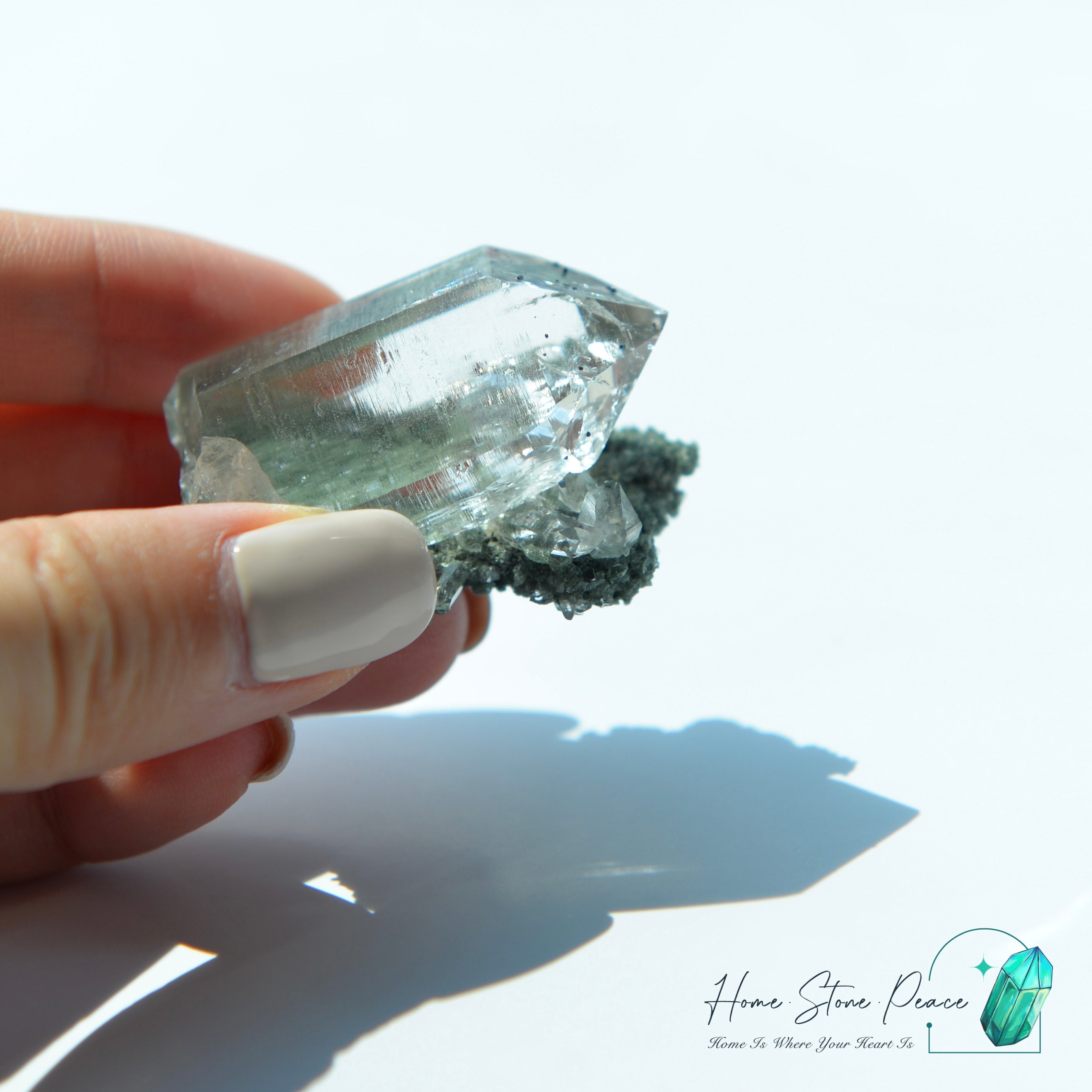 喜馬拉雅山晶中晶綠幽靈共生水晶 Himalayan Manifestation Quartz with Green Phantom (Chlorite)