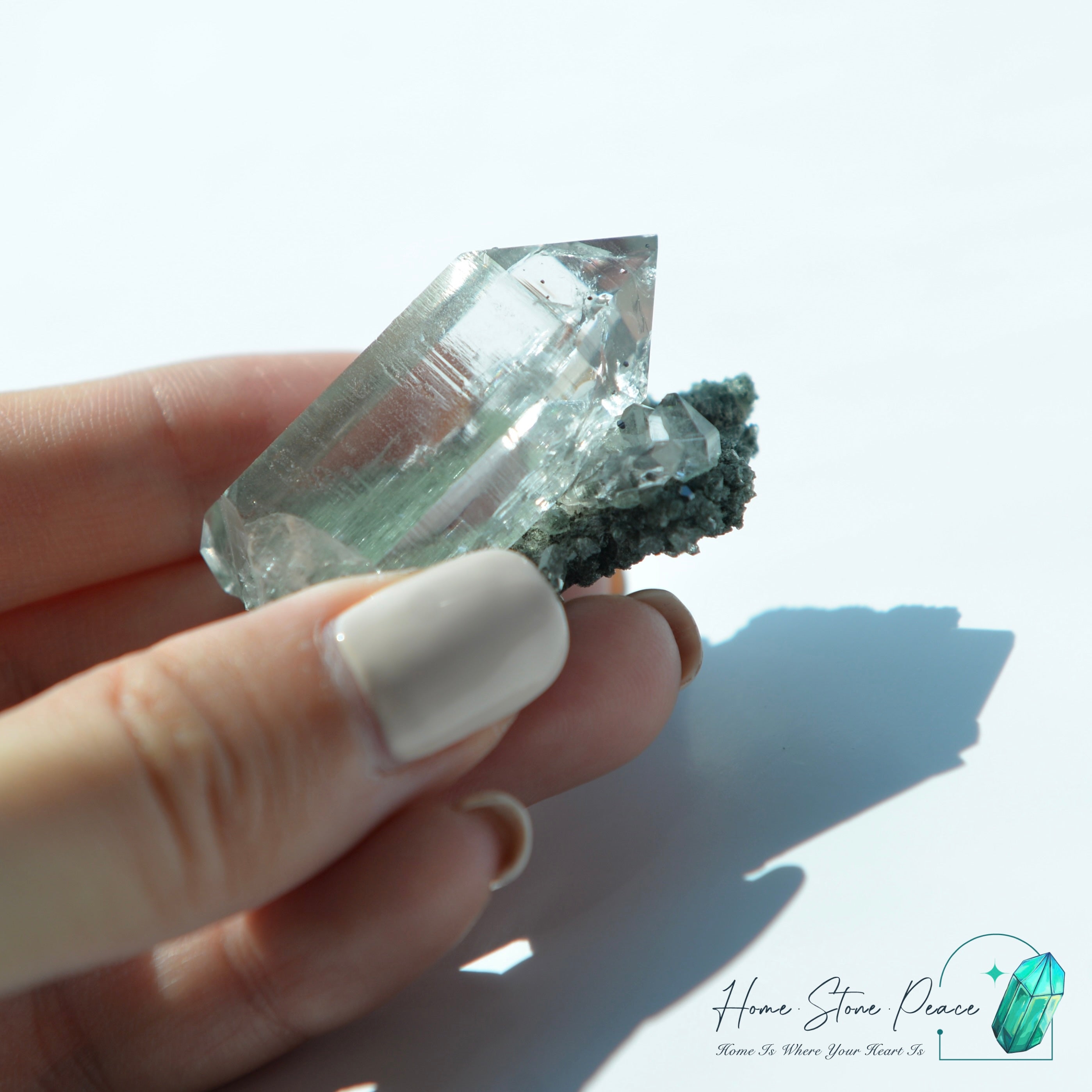 喜馬拉雅山晶中晶綠幽靈共生水晶 Himalayan Manifestation Quartz with Green Phantom (Chlorite)