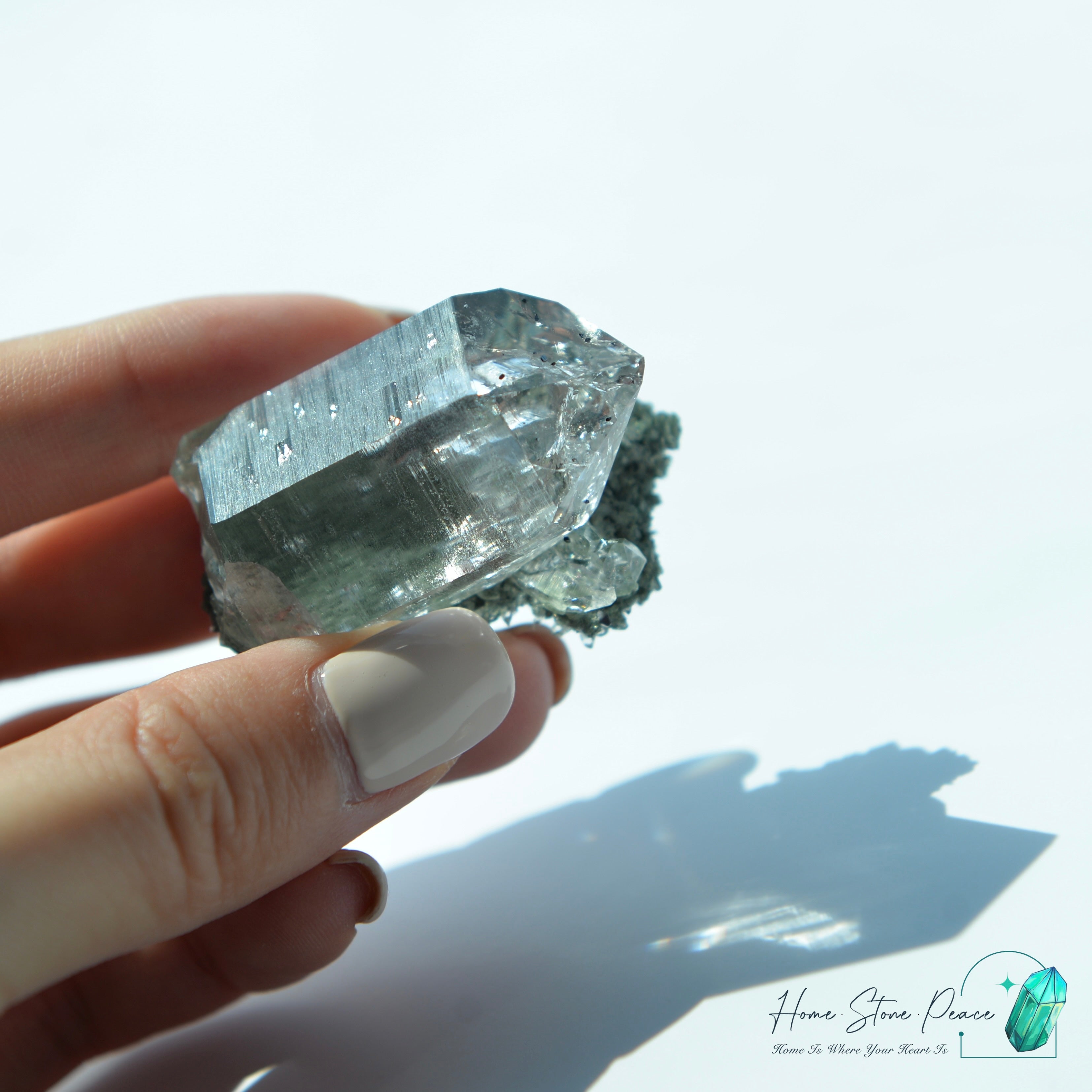 喜馬拉雅山晶中晶綠幽靈共生水晶 Himalayan Manifestation Quartz with Green Phantom (Chlorite)