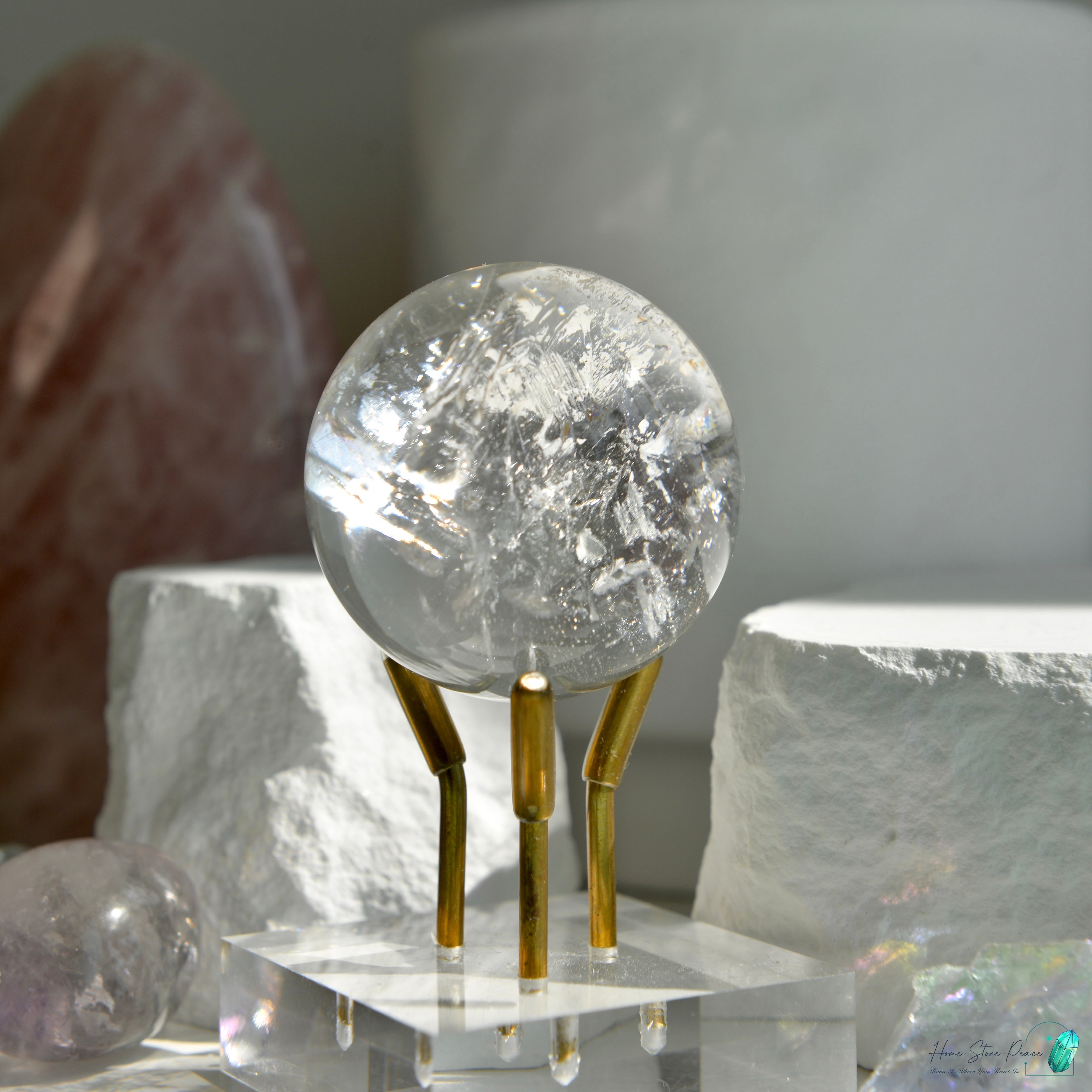 彩虹白水晶水晶球 Clear Quartz Sphere with Rainbows