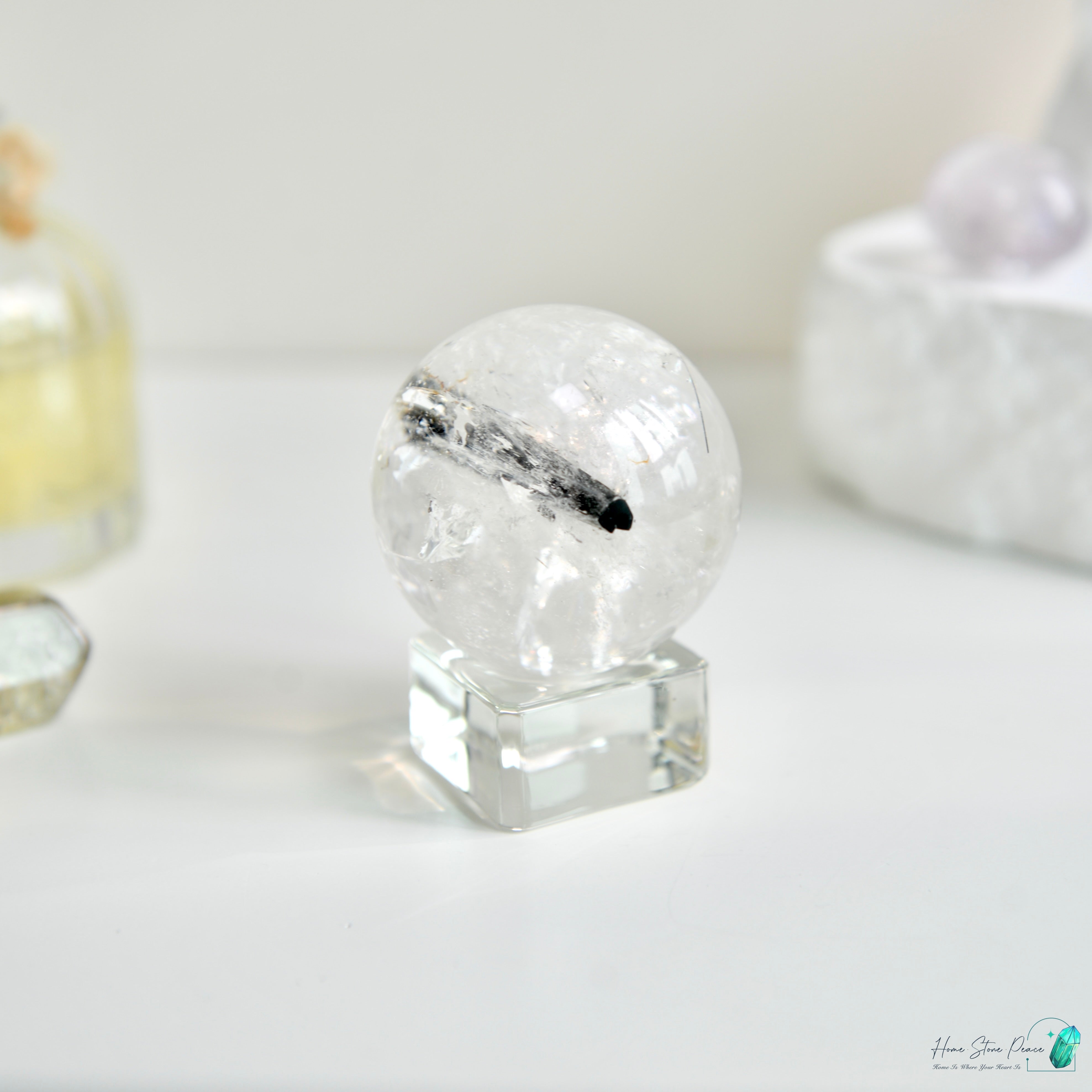黑碧璽黑髮晶共生白水晶球(含彩虹) Black Tourmaline Black Rutiles in Quartz with Rainbow
