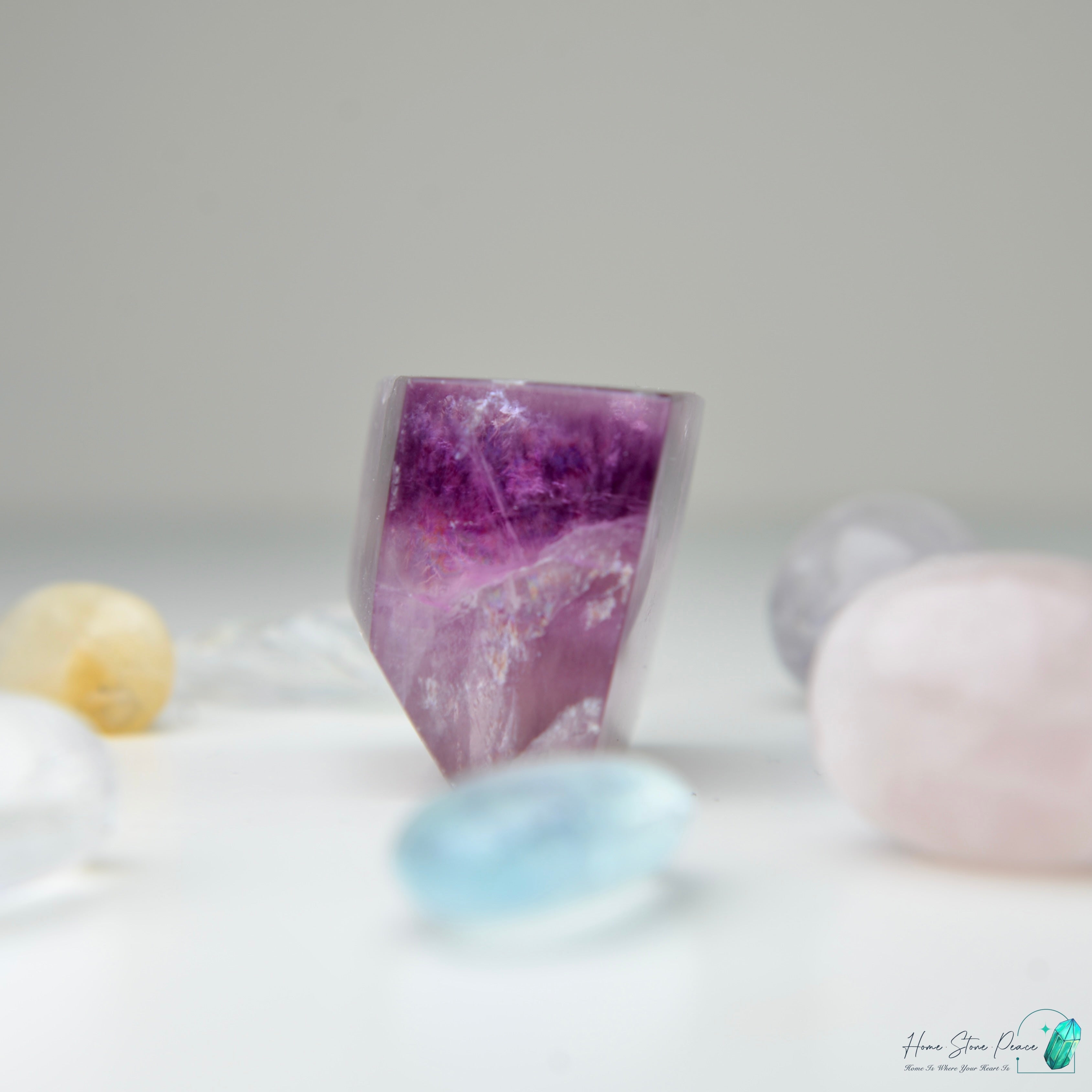 紫螢石隨形(含彩虹) Purple Fluorite Free Form with Rainbow