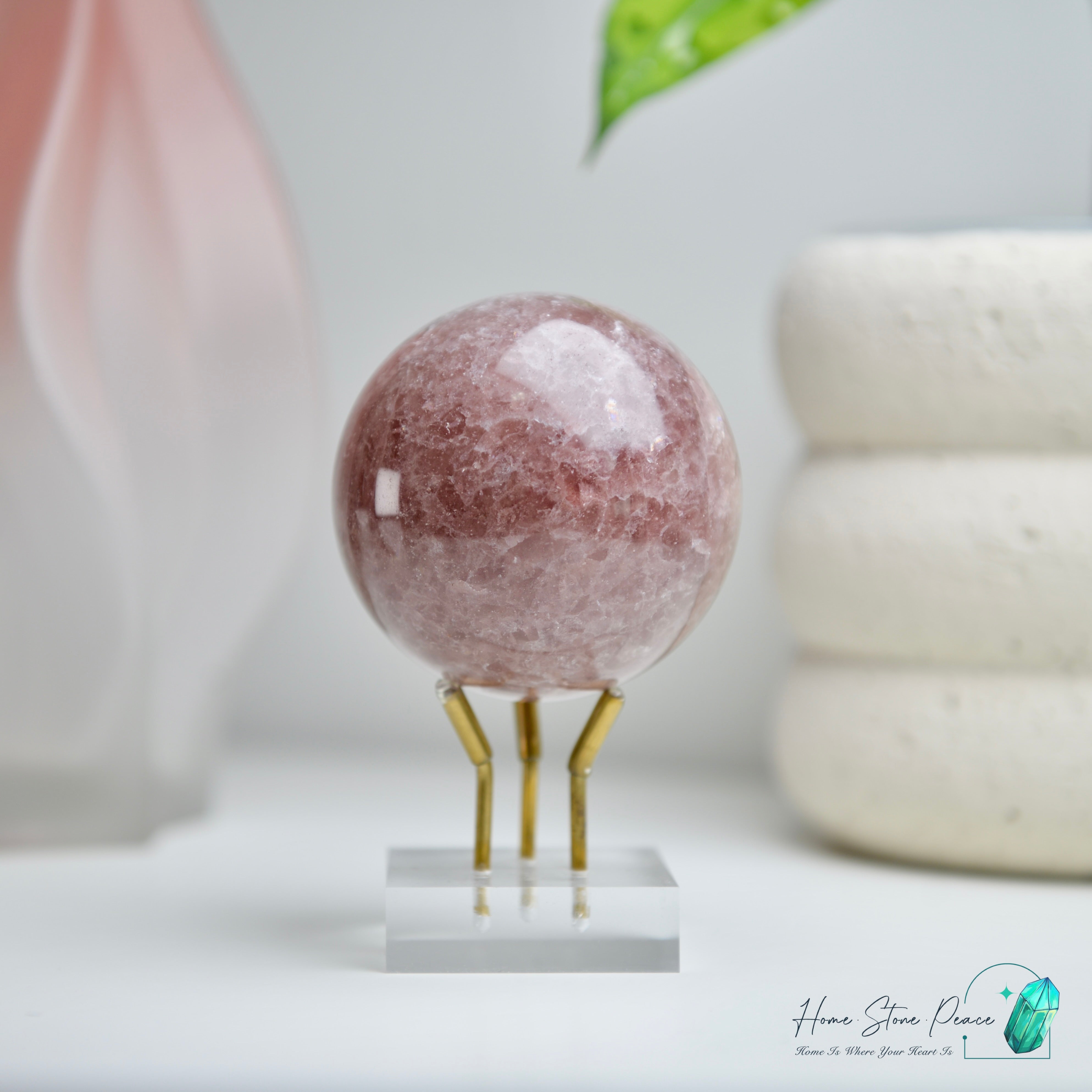 草莓晶球 Strawberry Quartz Sphere