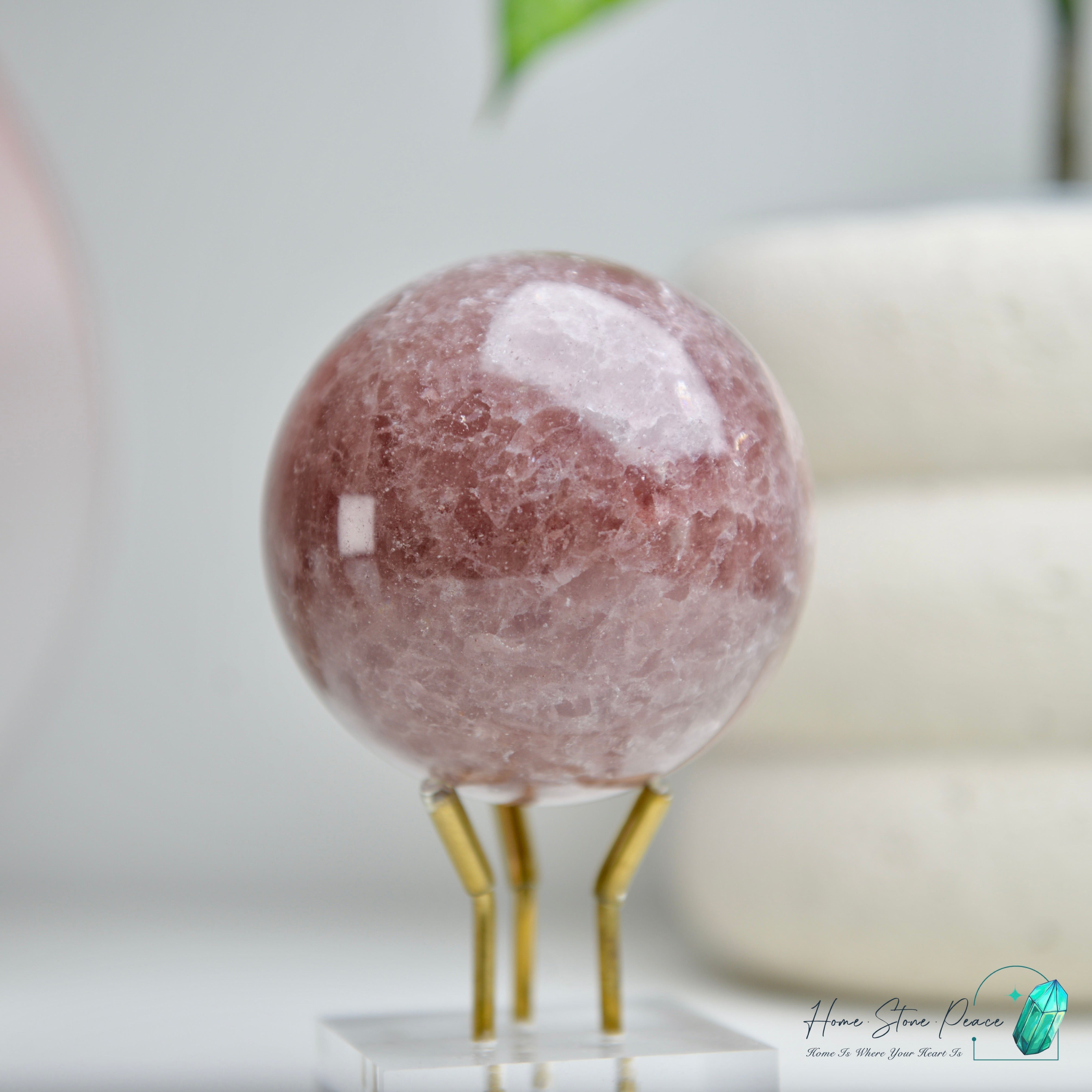 草莓晶球 Strawberry Quartz Sphere