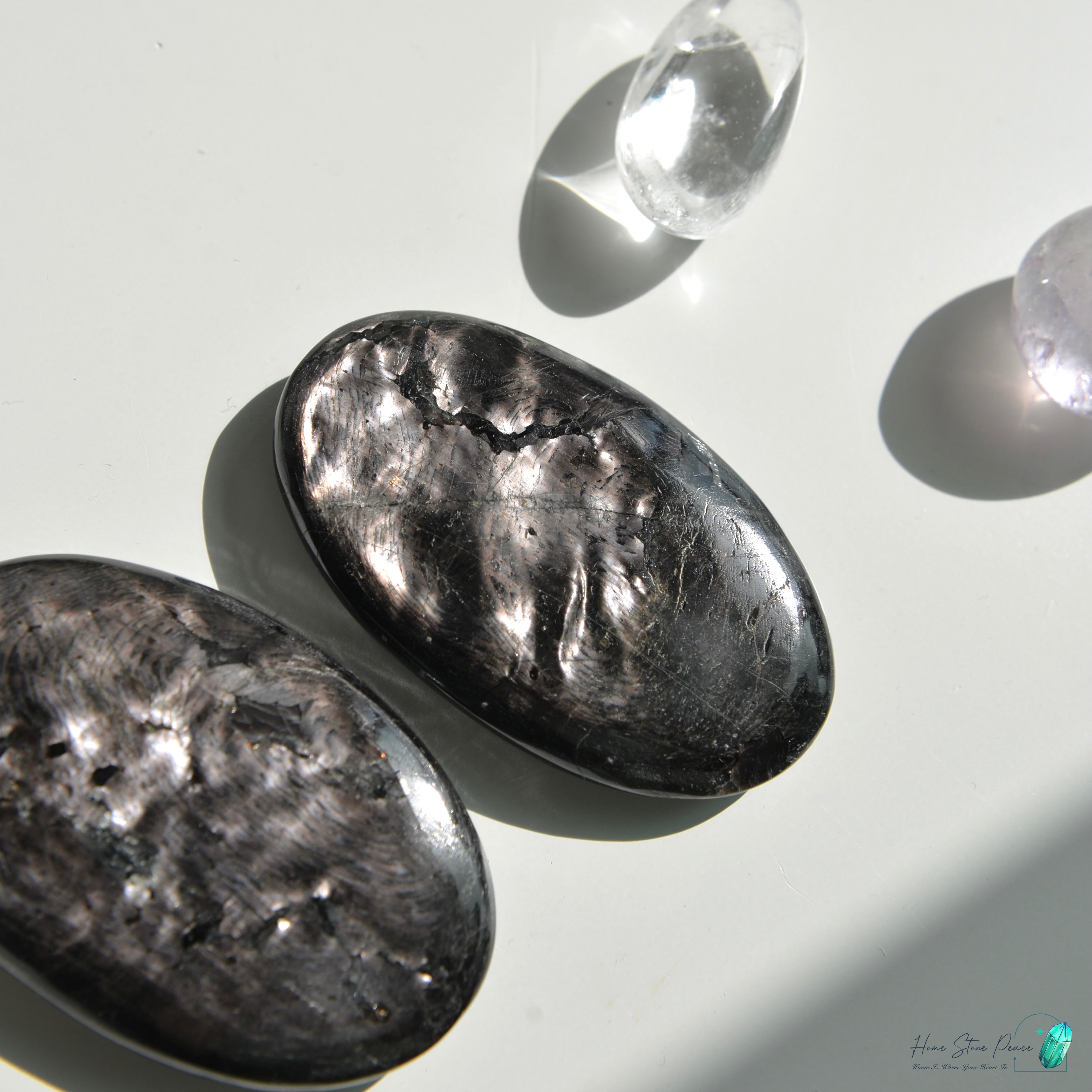 蘇輝石(金運石)手握り石 Hypersthene Palm Stone