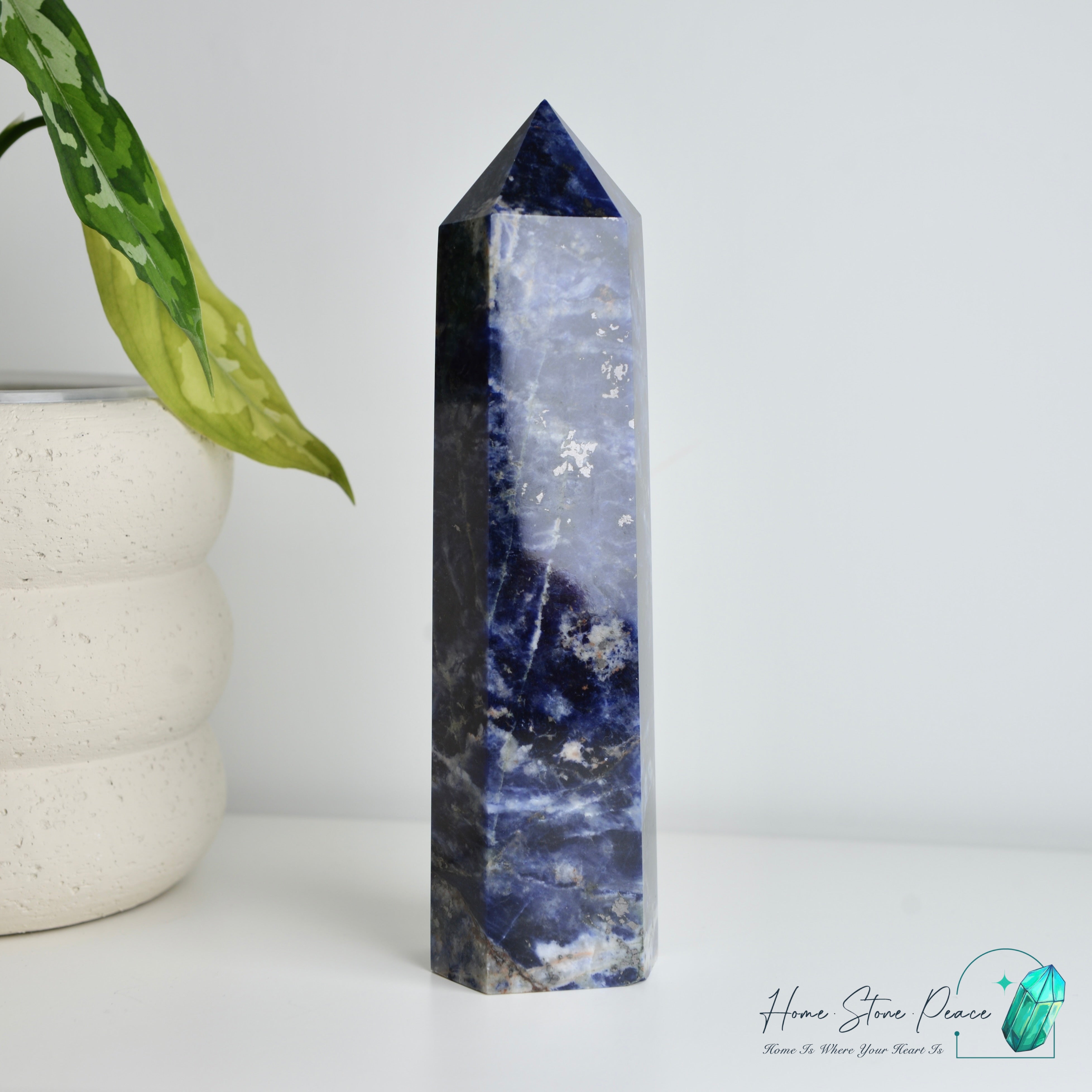 藍紋石柱(大)Large Sodalite Tower