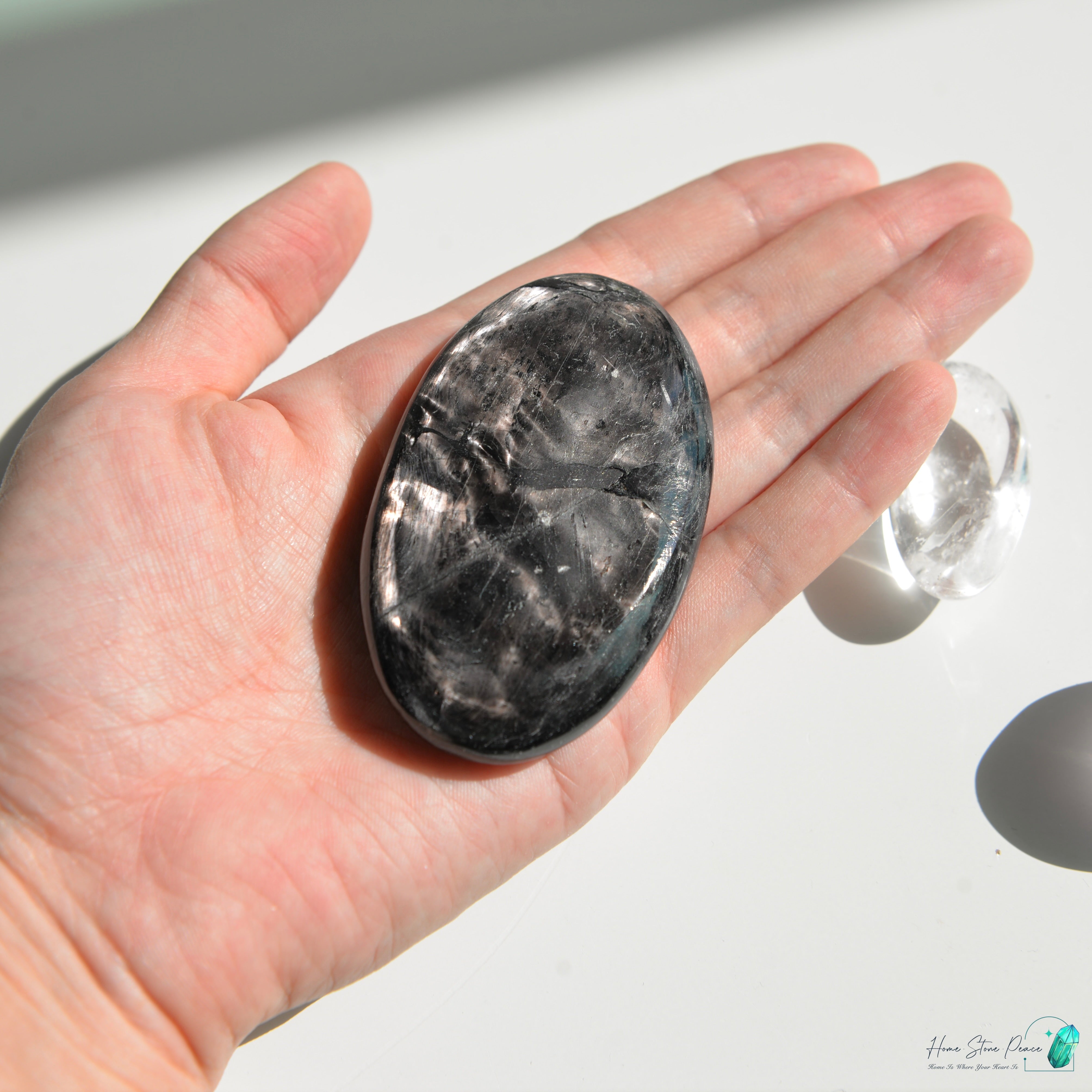 蘇輝石(金運石)手握り石 Hypersthene Palm Stone