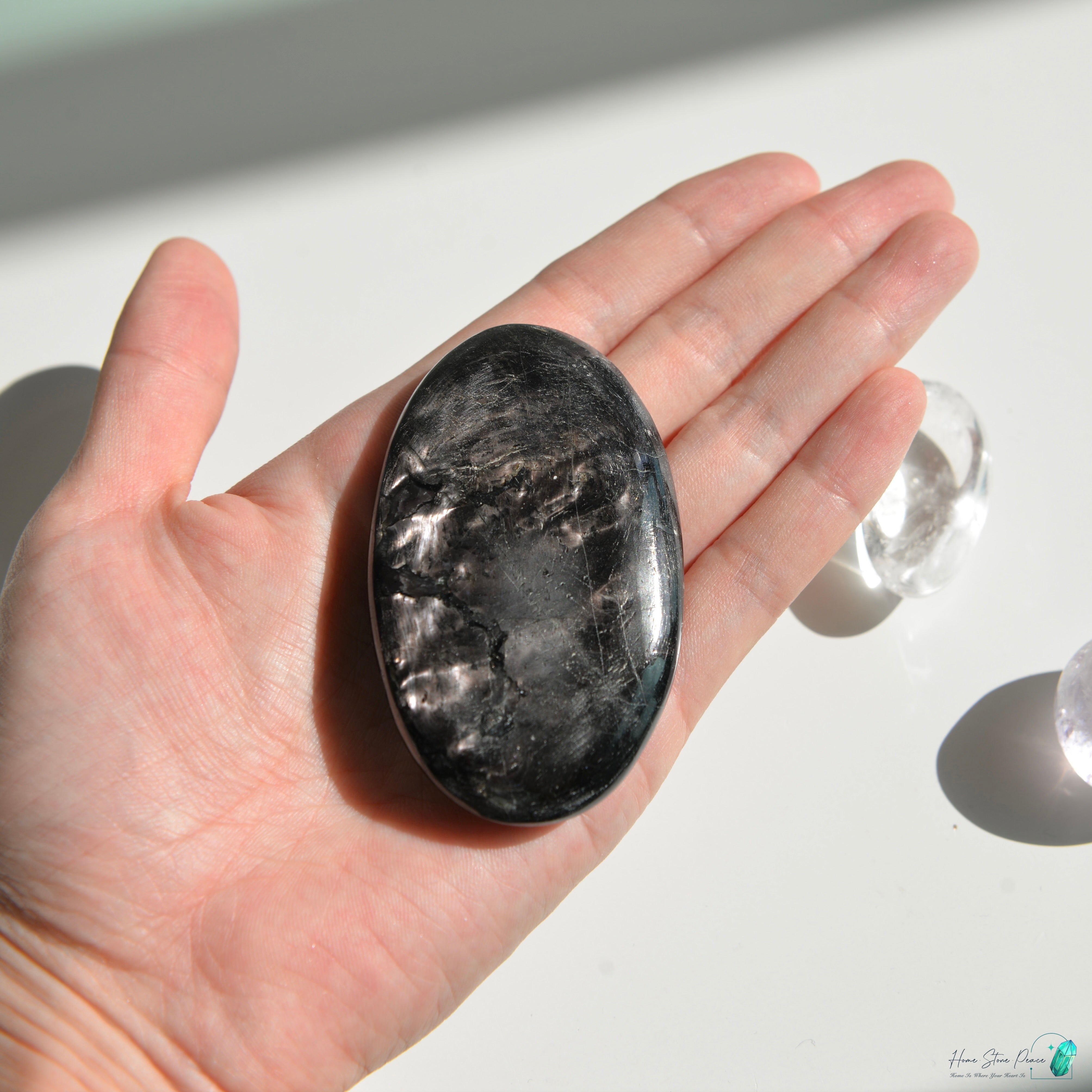 蘇輝石(金運石)手握り石 Hypersthene Palm Stone