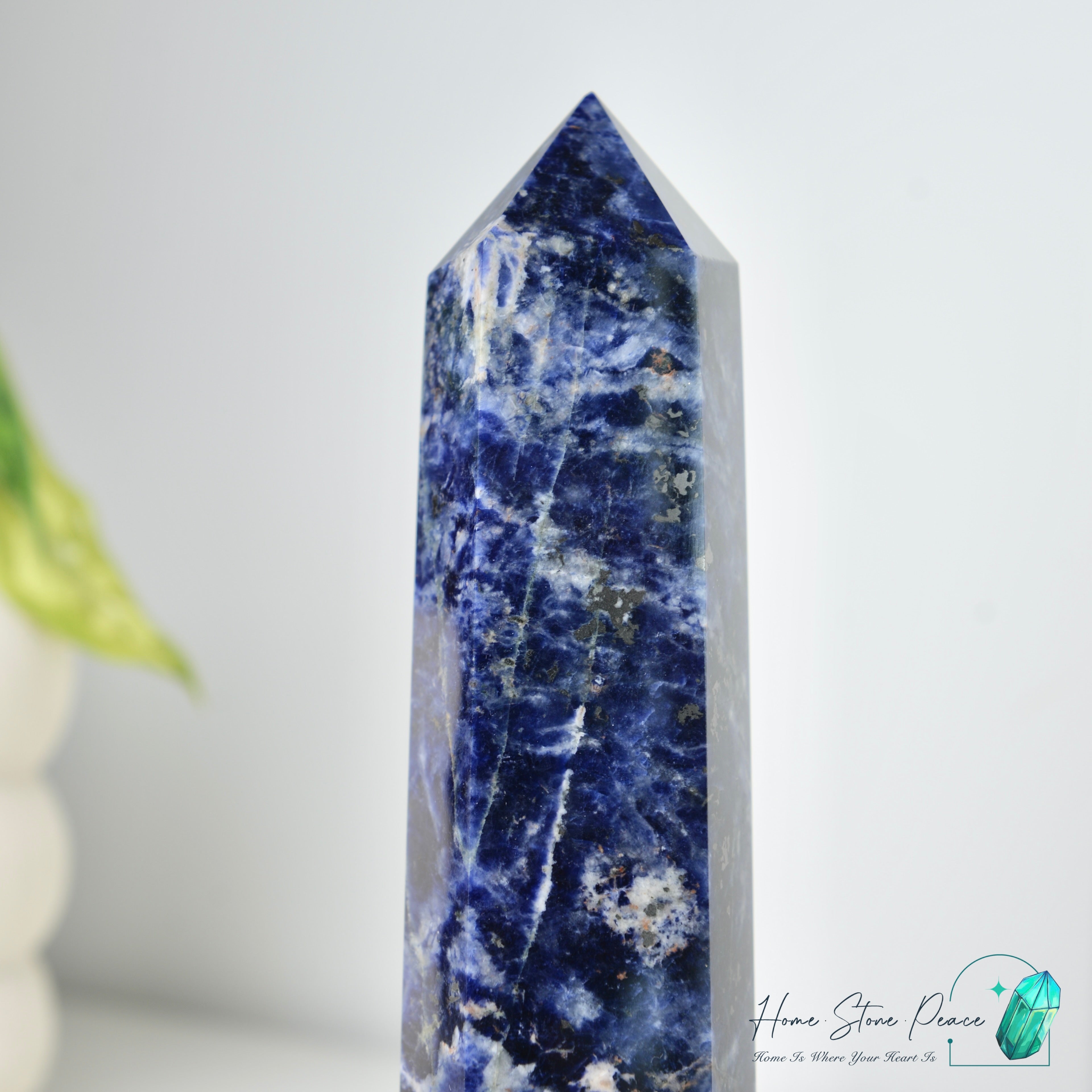 藍紋石柱(大)Large Sodalite Tower