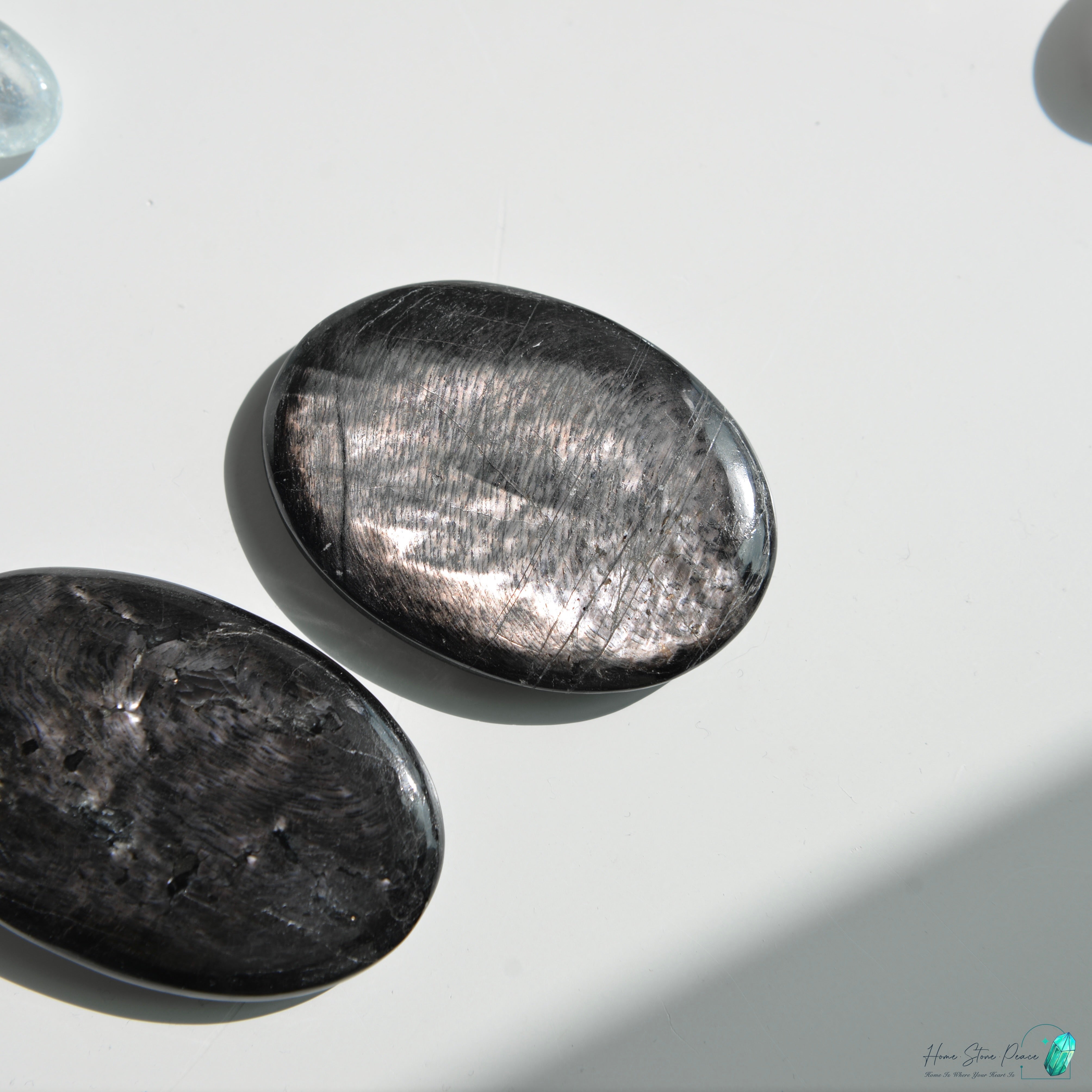 蘇輝石(金運石)手握り石 Hypersthene Palm Stone