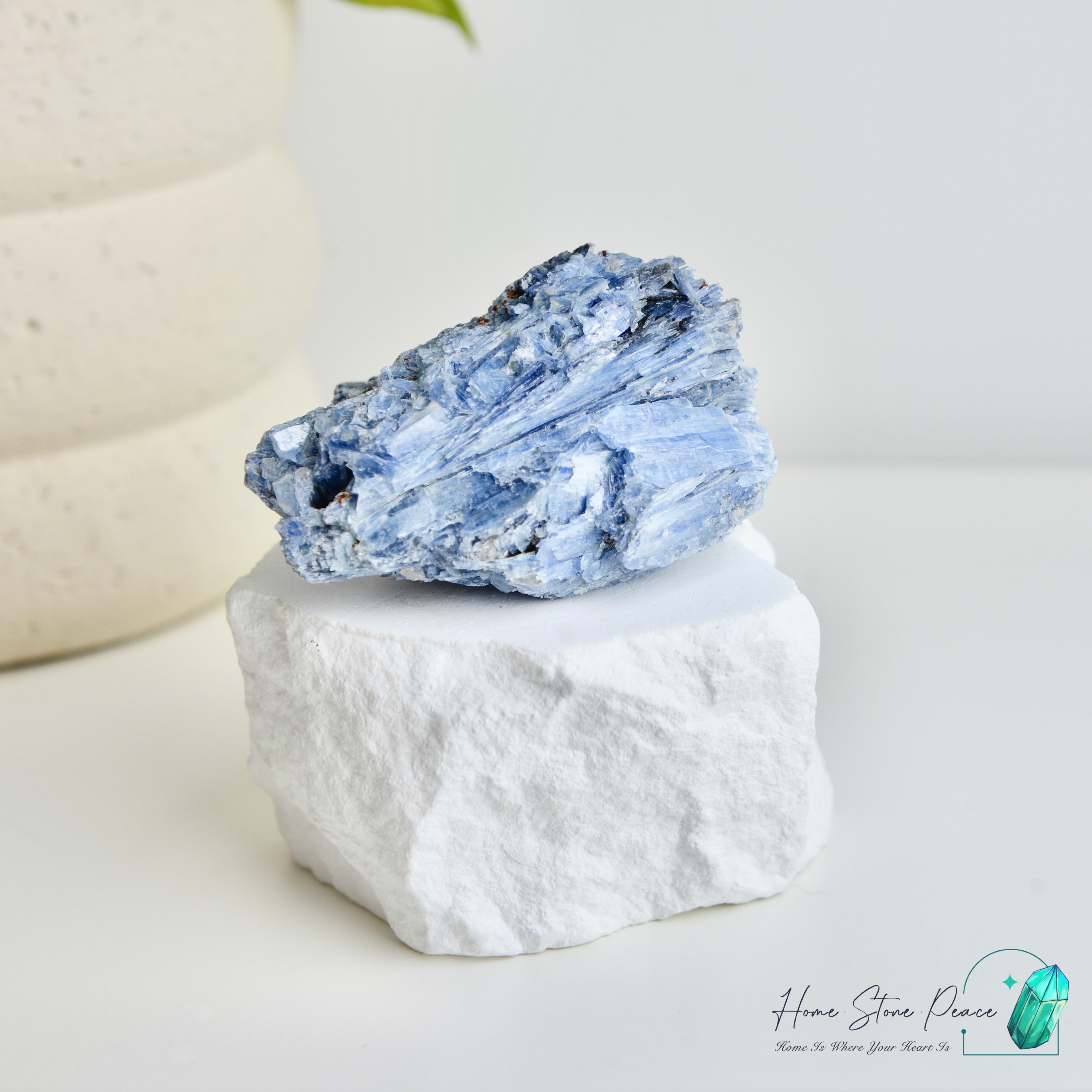 藍晶石原石塊 Blue Kyanite Cluster