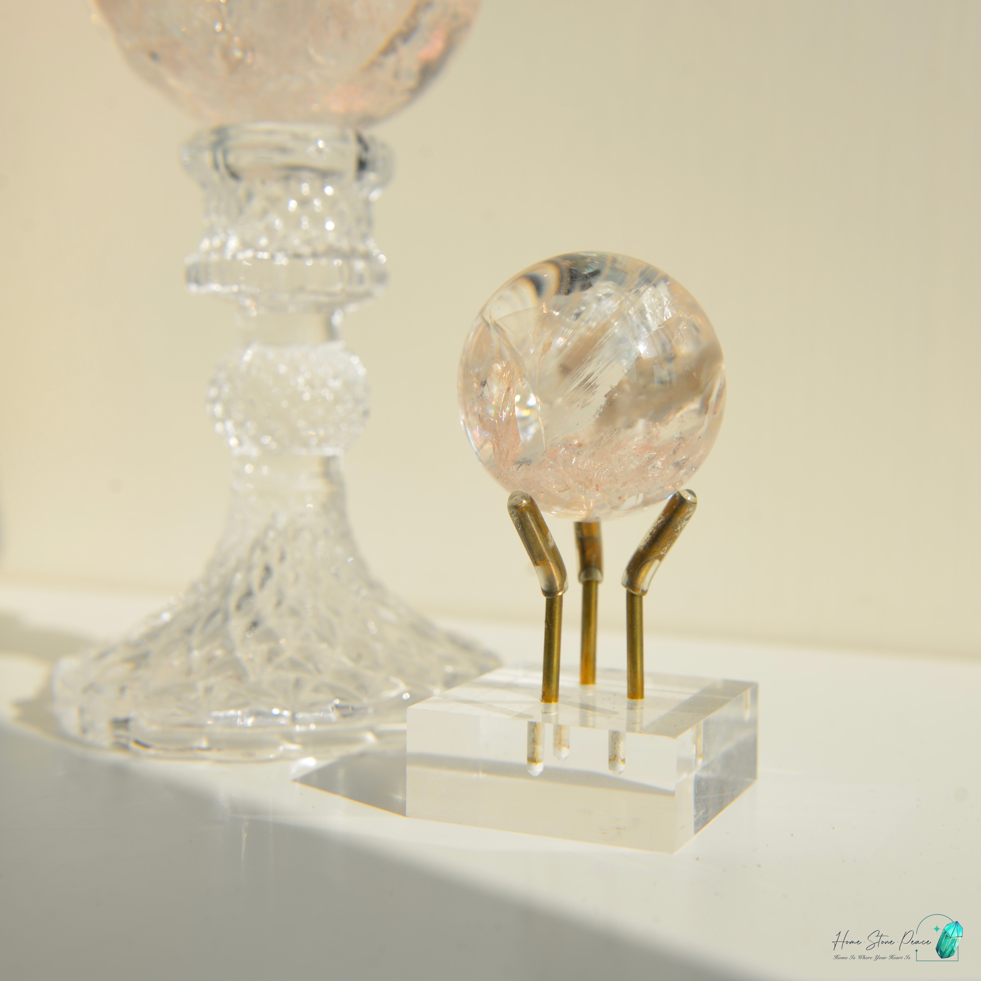 精品粉紅膠花白雲母共生水晶球 Premium Pink Hematoid with White Mica Sphere