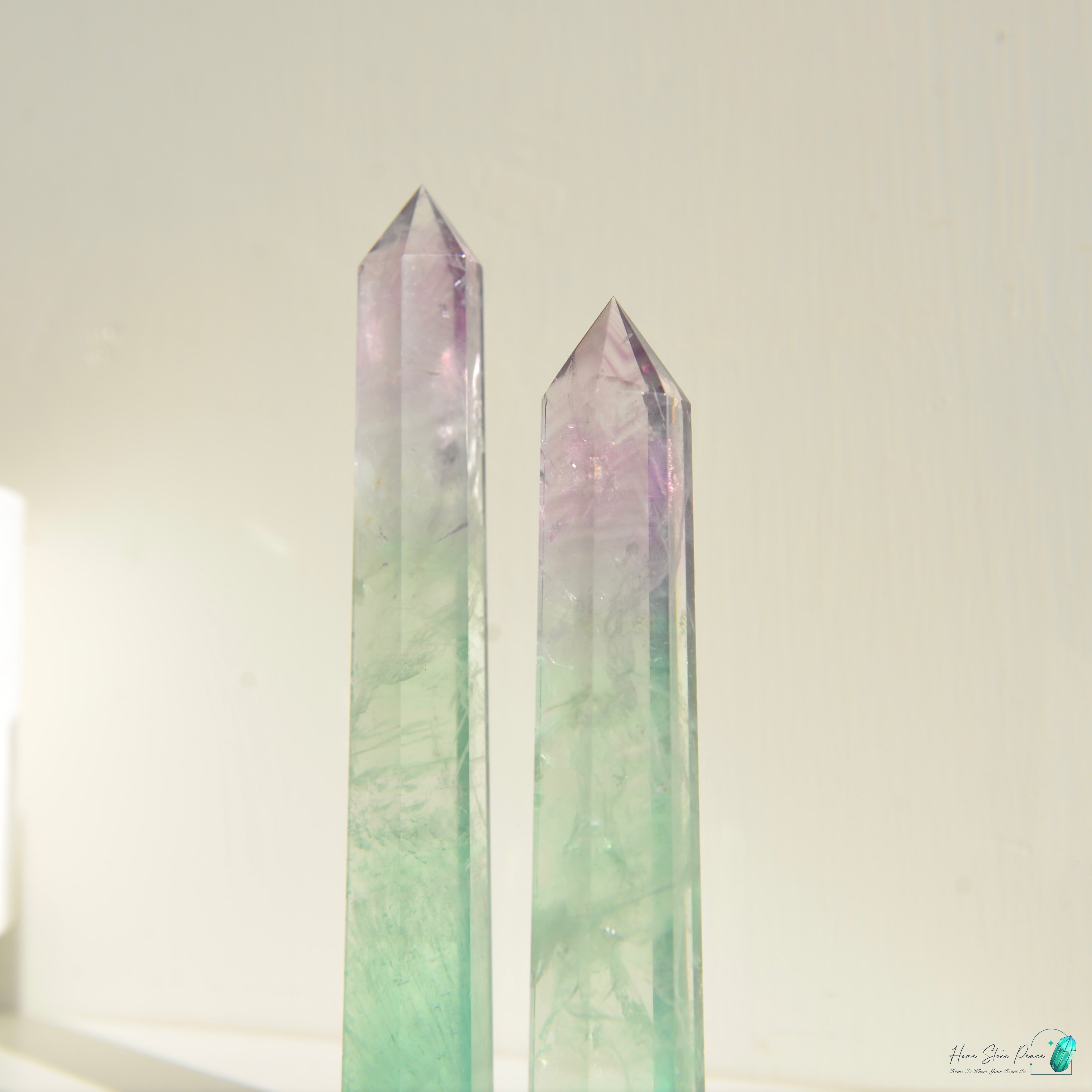 半透明螢石柱 Fluorite Tower