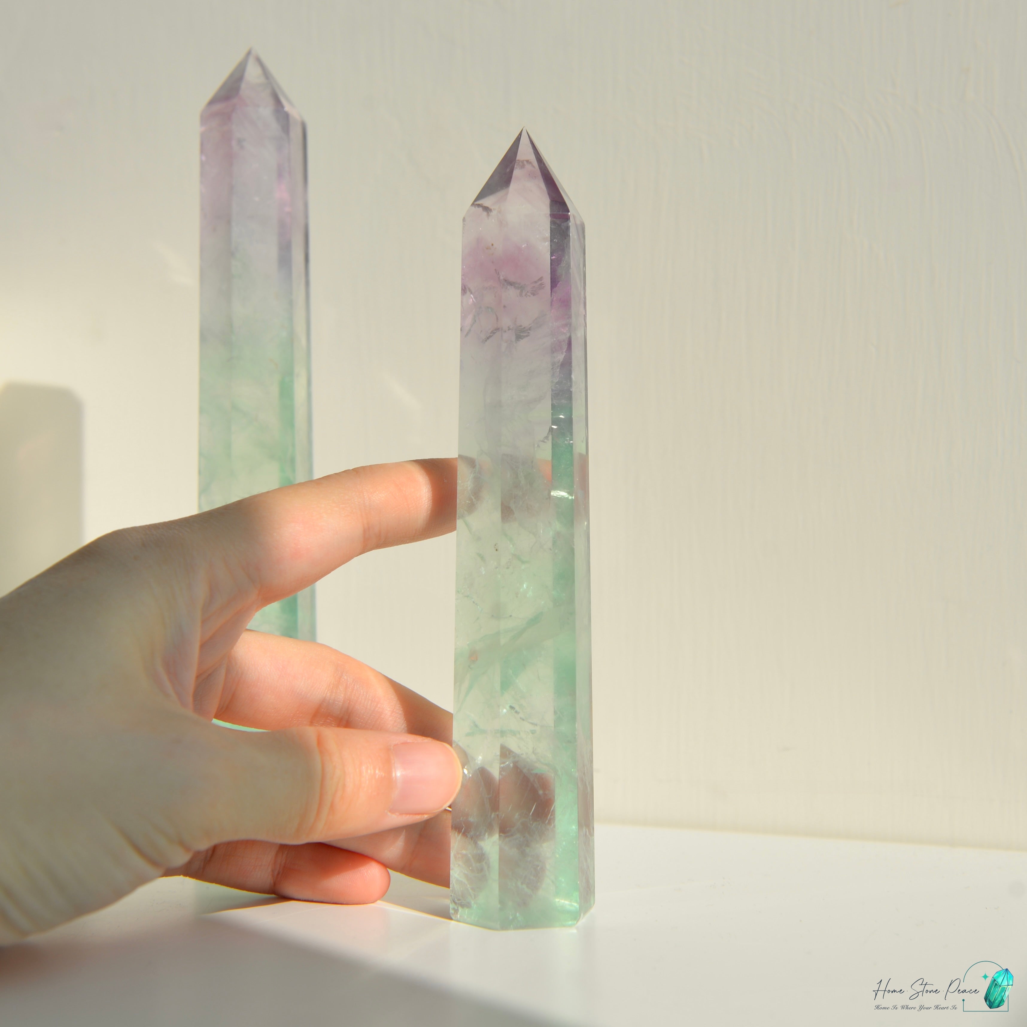 半透明螢石柱 Fluorite Tower