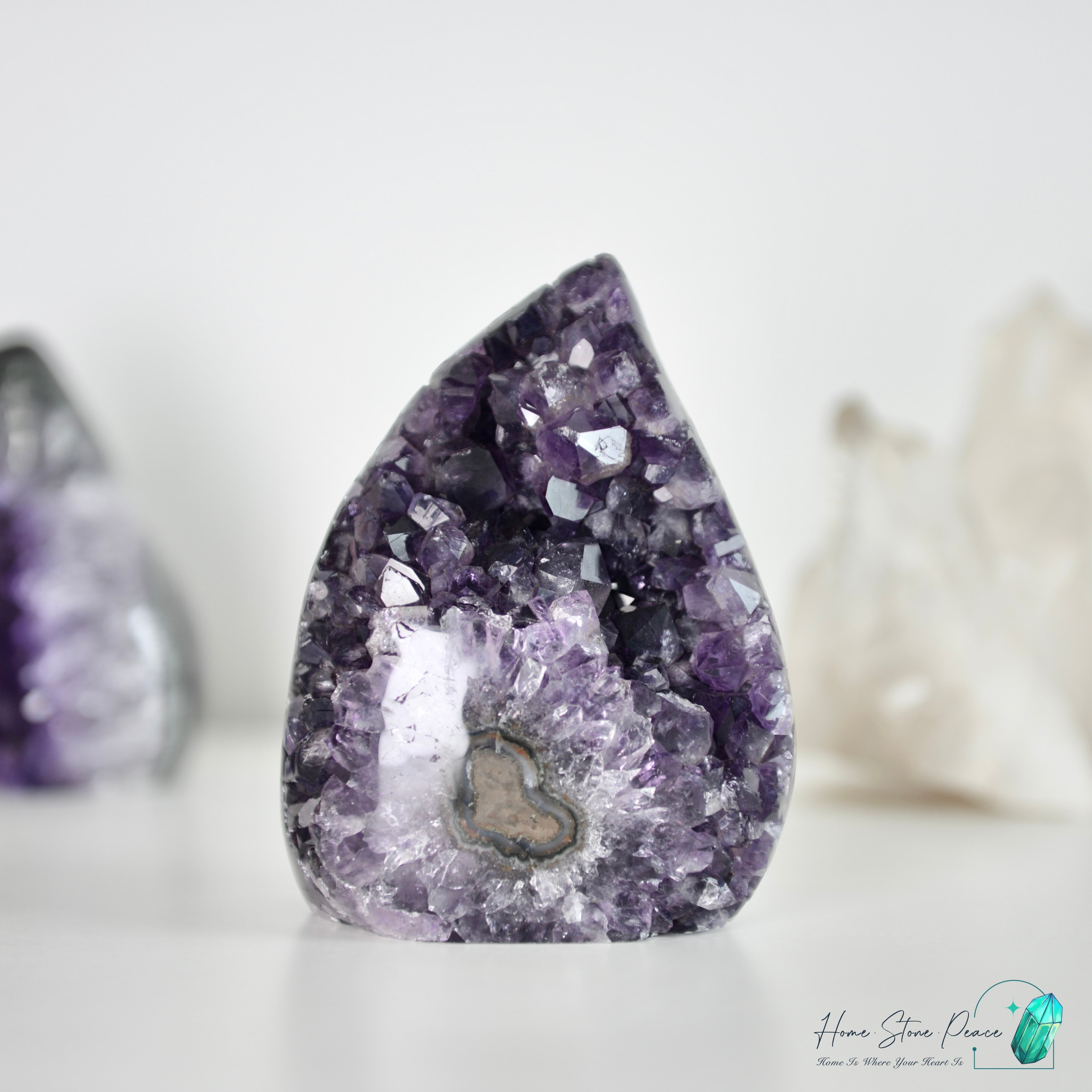 紫水晶火焰(含財眼)Amethyst Flame with Stalactite Eye