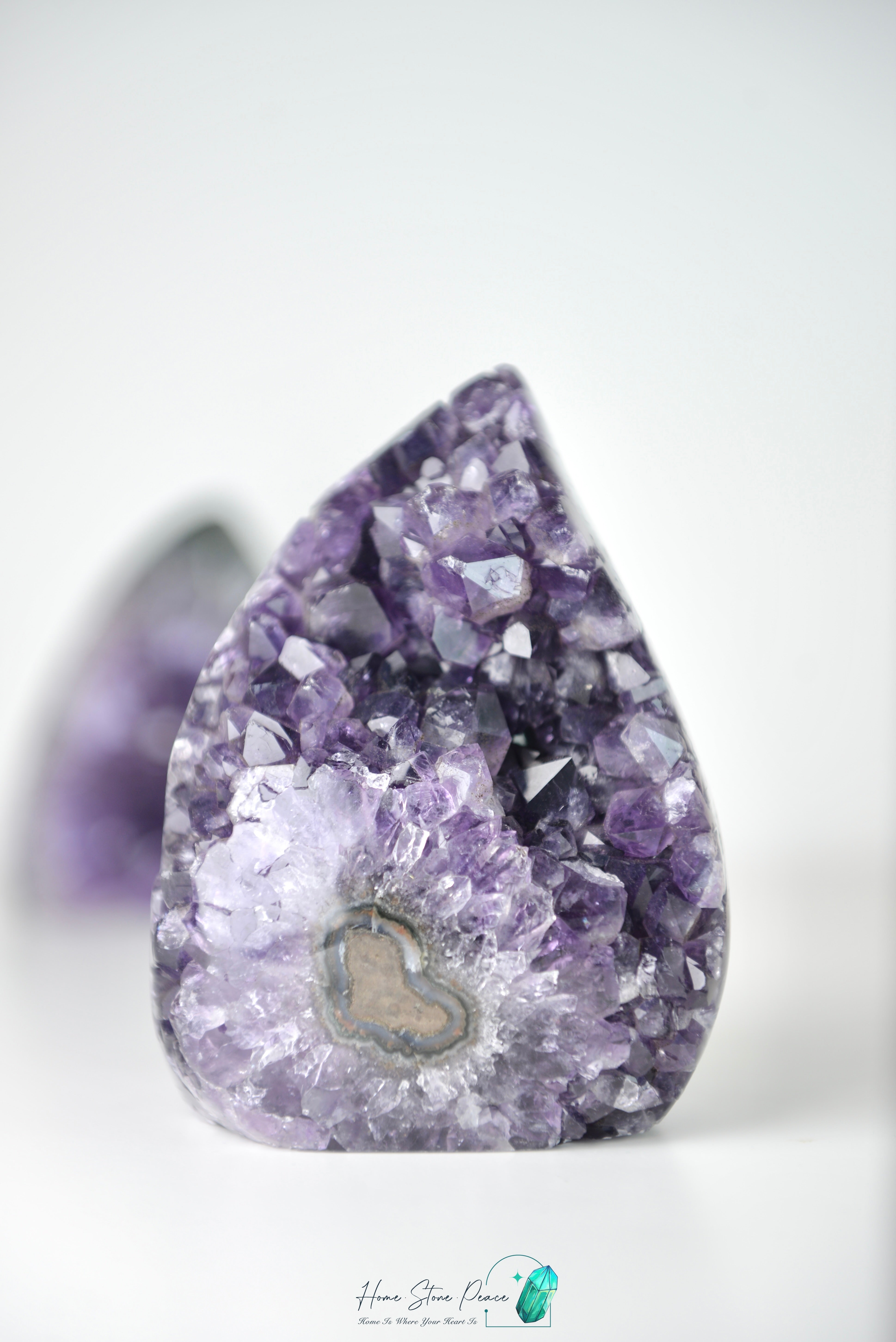 紫水晶火焰(含財眼)Amethyst Flame with Stalactite Eye