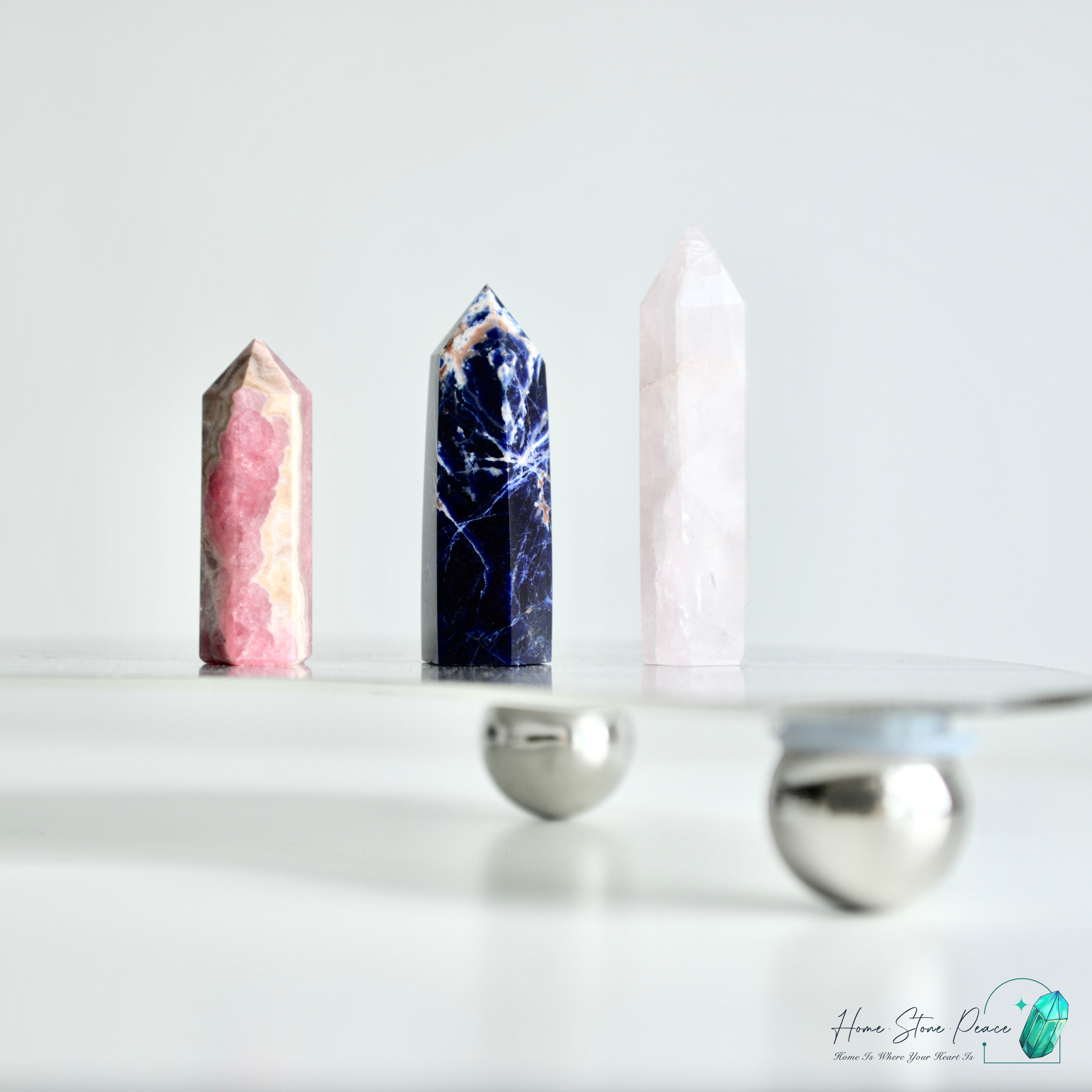 藍紋石柱 Sodalite Point