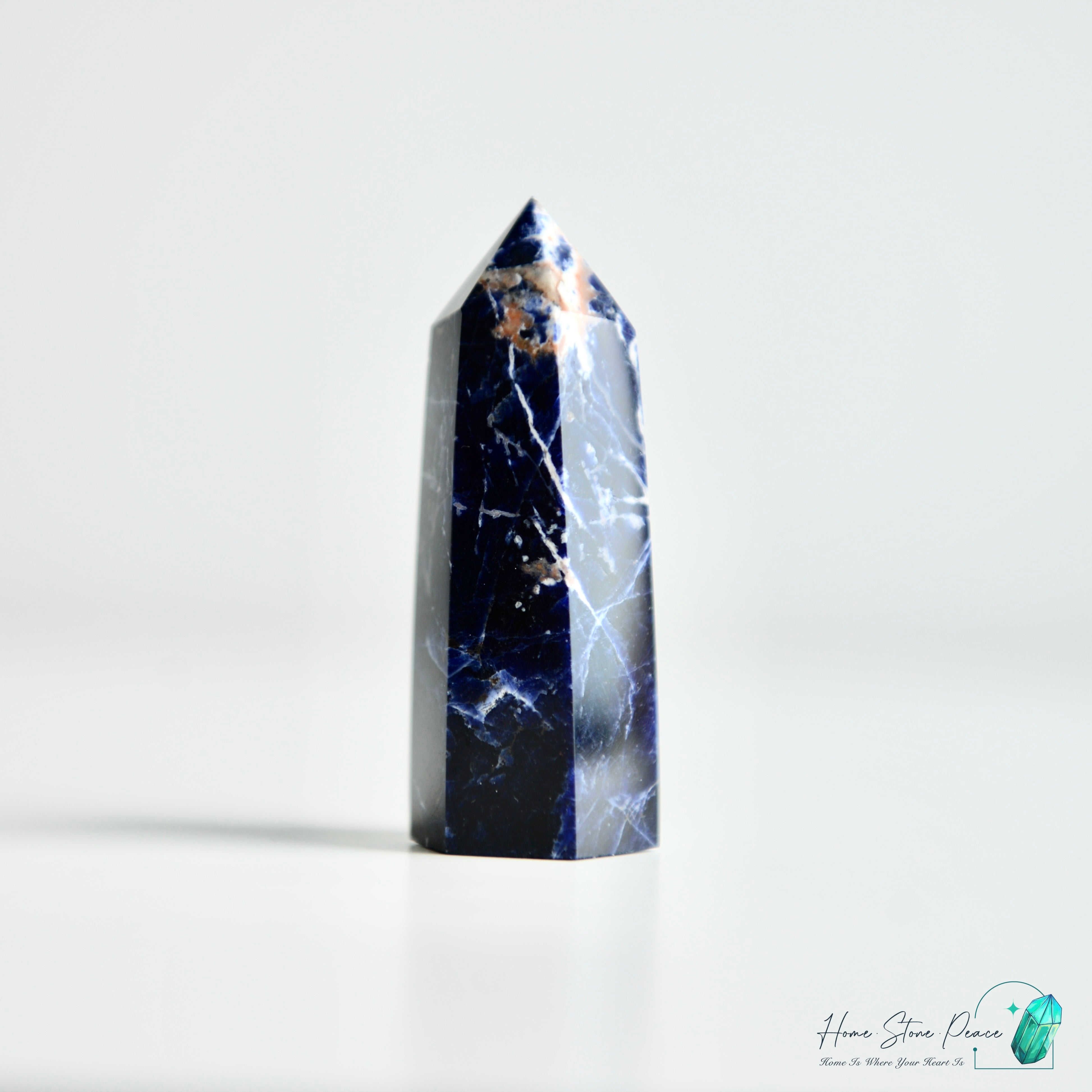藍紋石柱 Sodalite Point