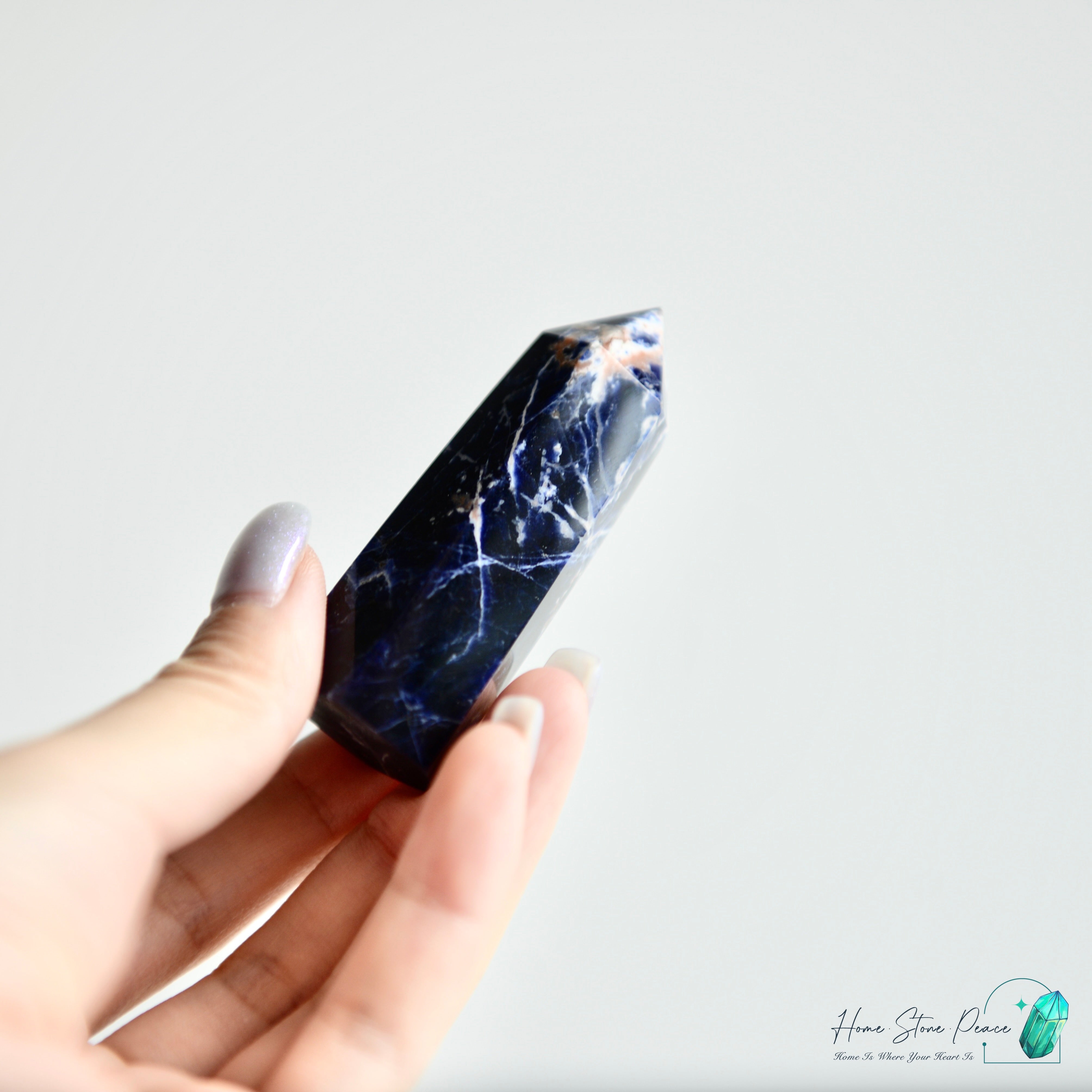藍紋石柱 Sodalite Point