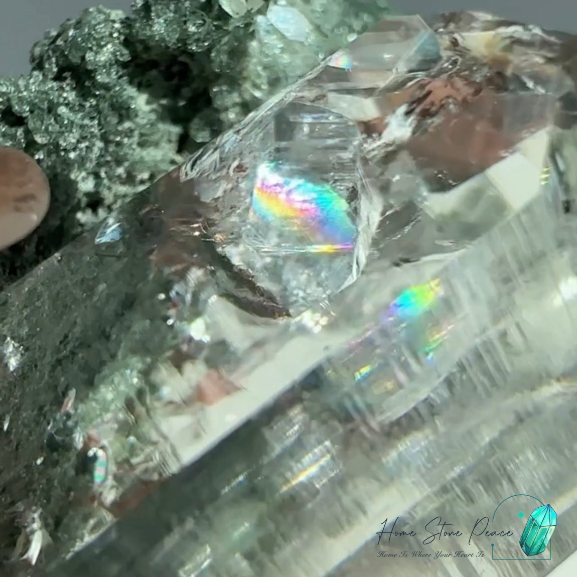 喜馬拉雅山晶中晶綠幽靈共生水晶 Himalayan Manifestation Quartz with Green Phantom (Chlorite)