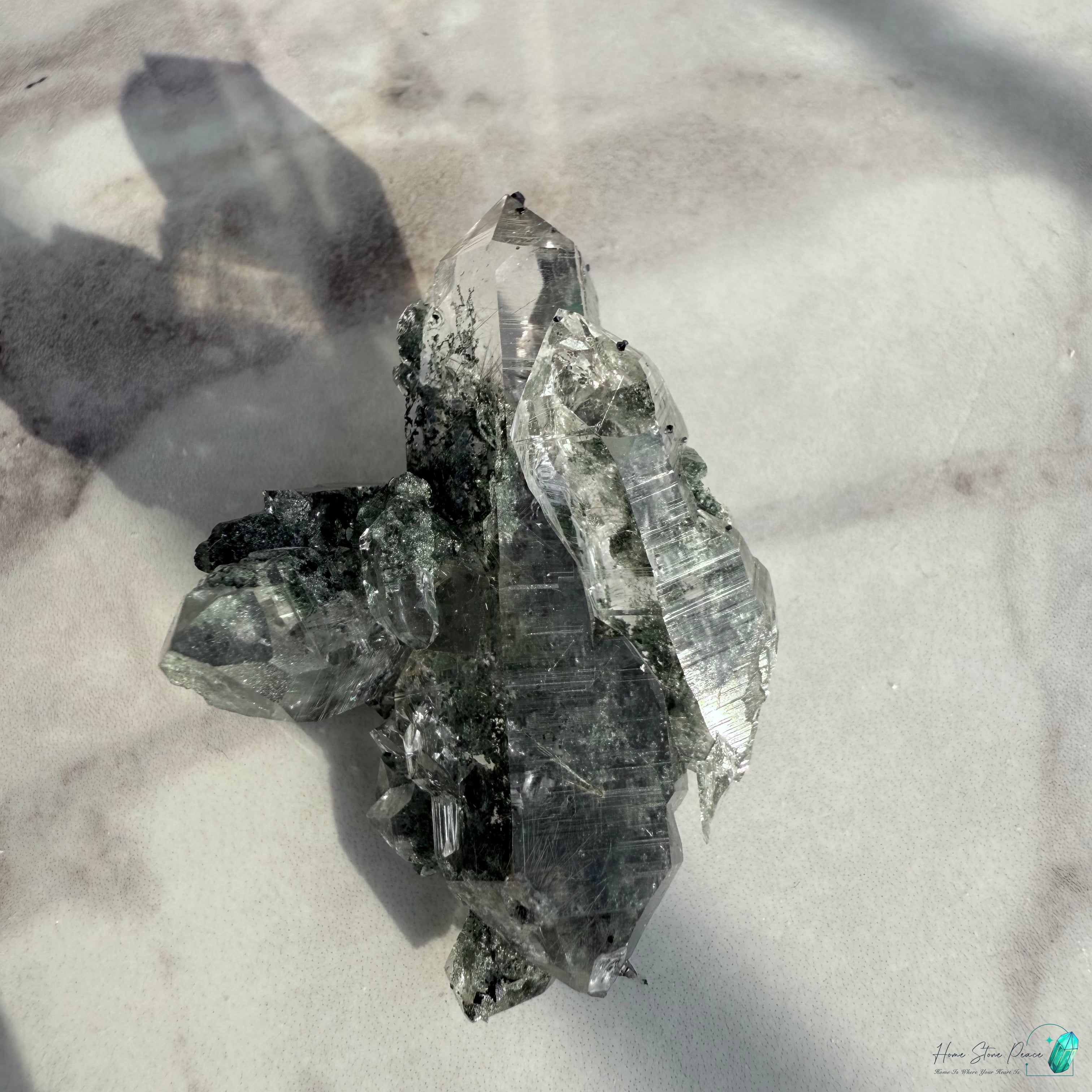 精品喜馬拉雅山綠泥共生水晶 Premium Himalayan Quartz with Green Chlorite