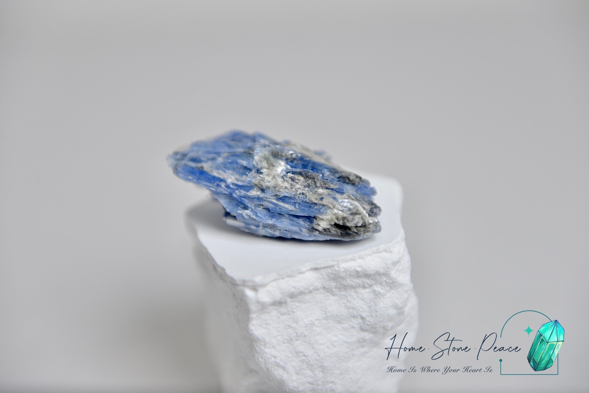 藍晶石原石塊 Blue Kyanite Cluster