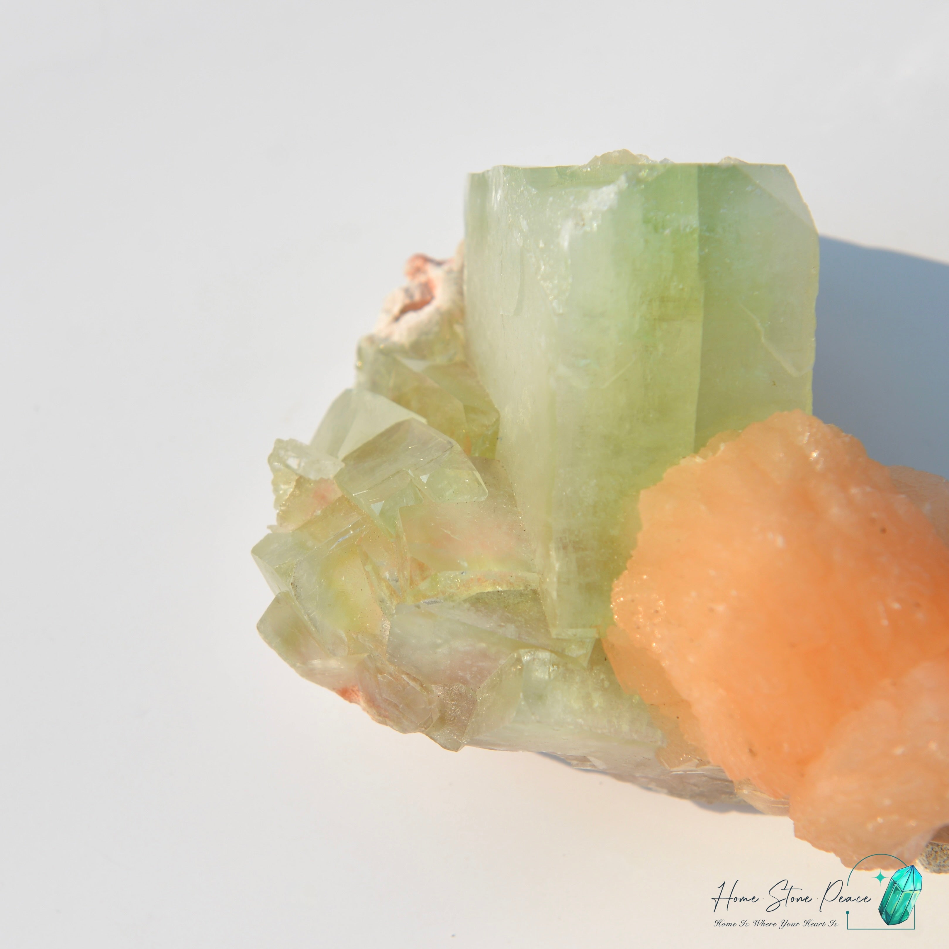 Green Apophyllite with Peach Stilbite Cluster 印度大顆綠魚眼石橙輝沸石共生原石