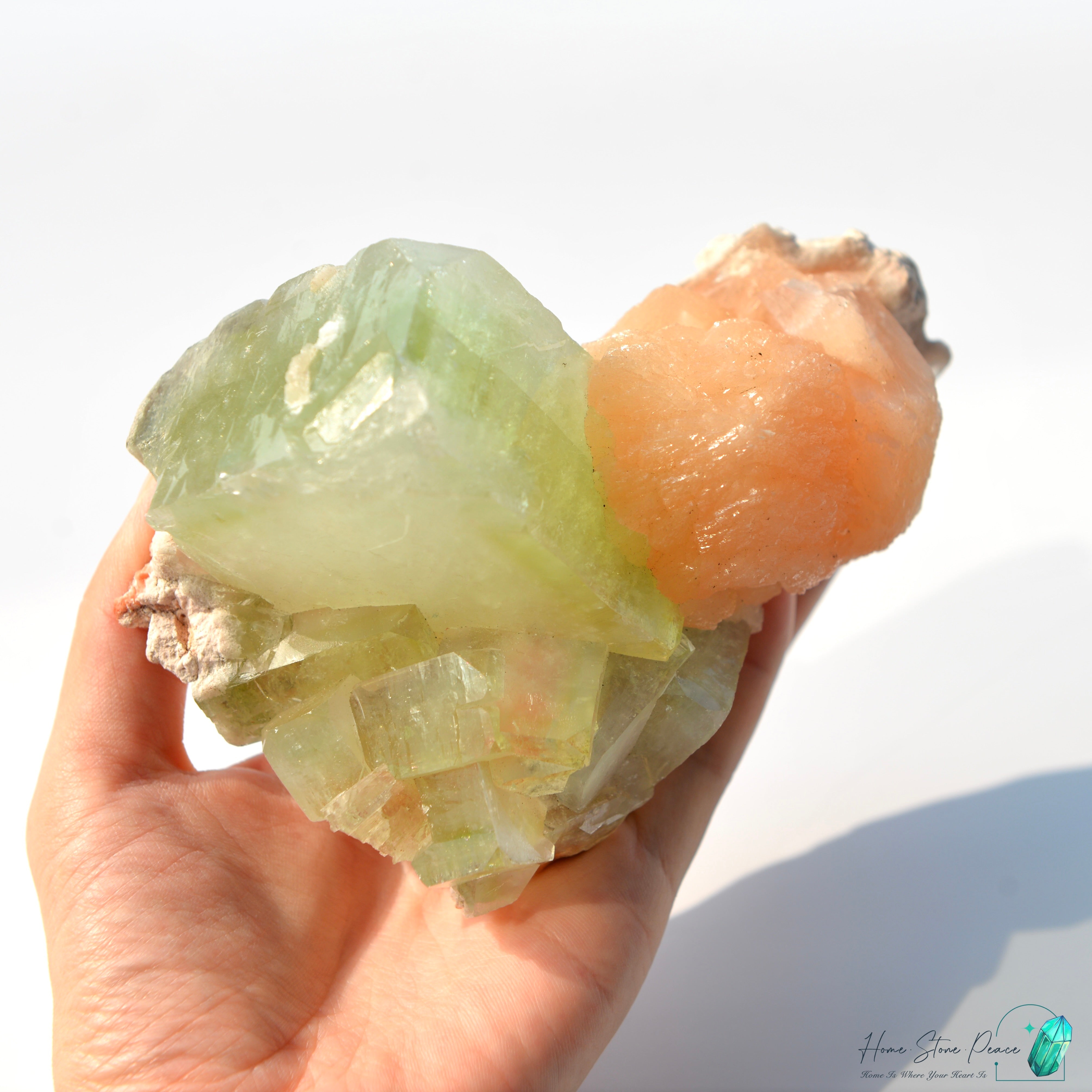 Green Apophyllite with Peach Stilbite Cluster 印度大顆綠魚眼石橙輝沸石共生原石