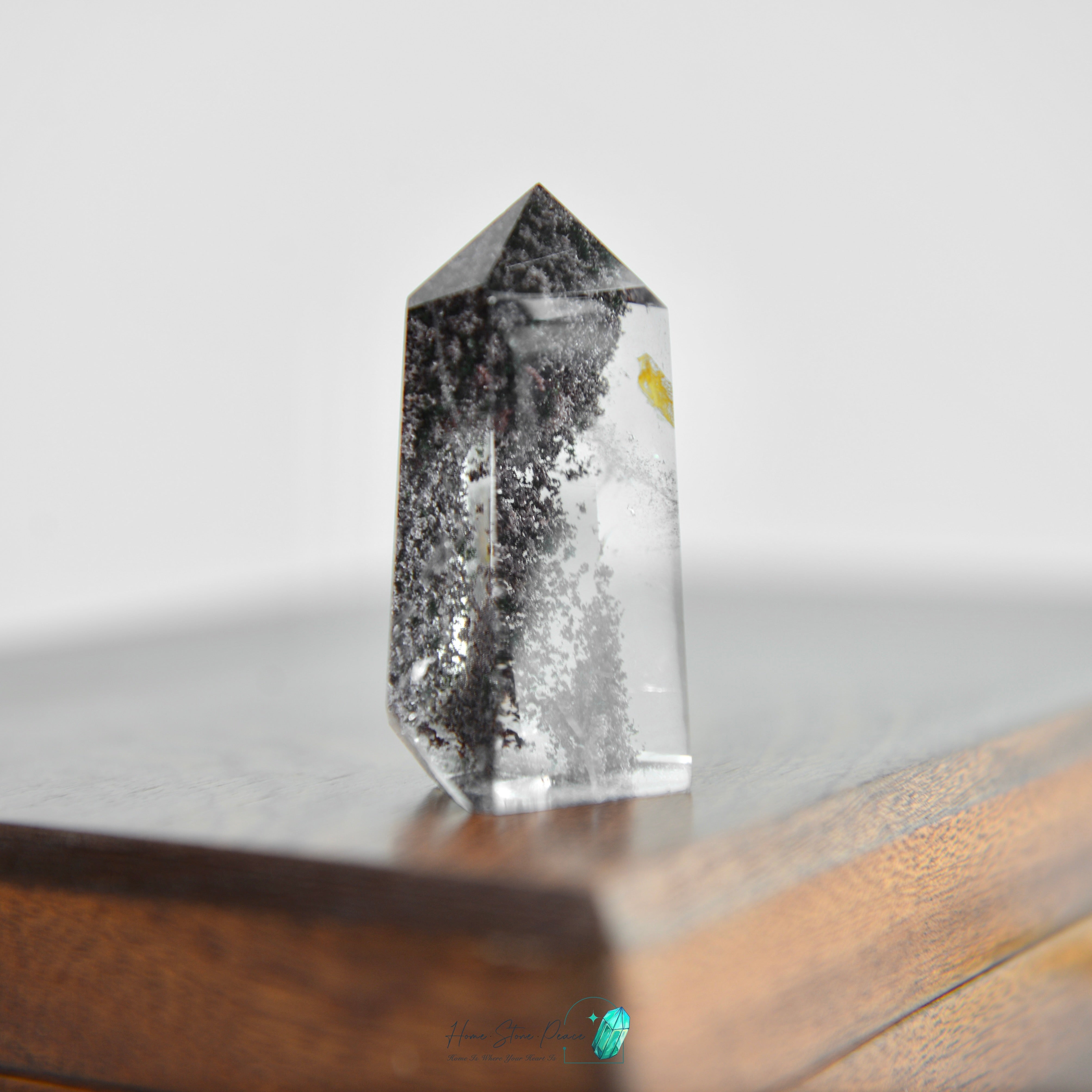 幽靈水晶小柱 Phantom Quartz Point