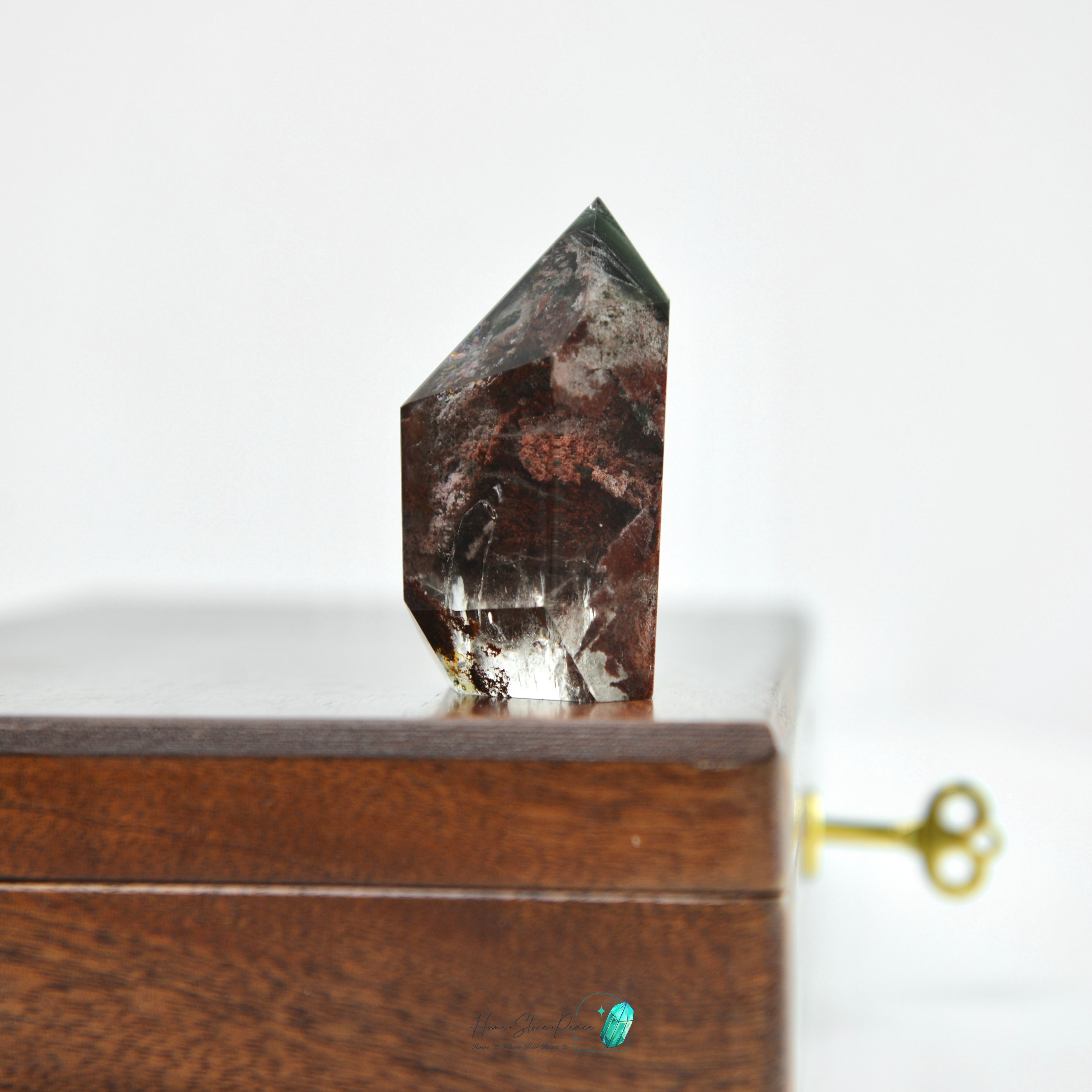 Red & Green Phantom Quartz Free Form 紅綠幽靈水晶隨形