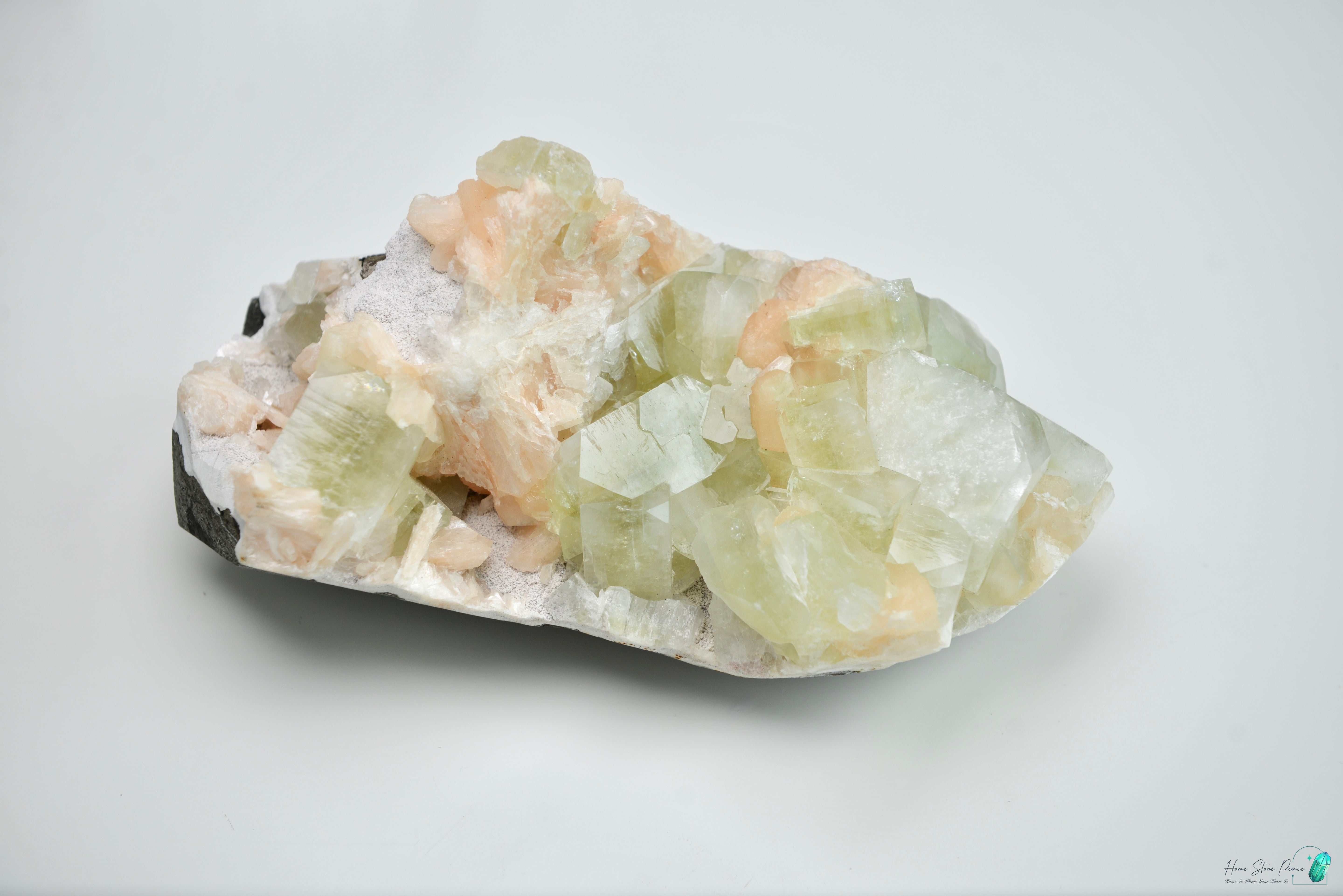 印度大顆綠魚眼石橙輝沸石共生原石 Green Apophyllite with Peach Stilbite Cluster