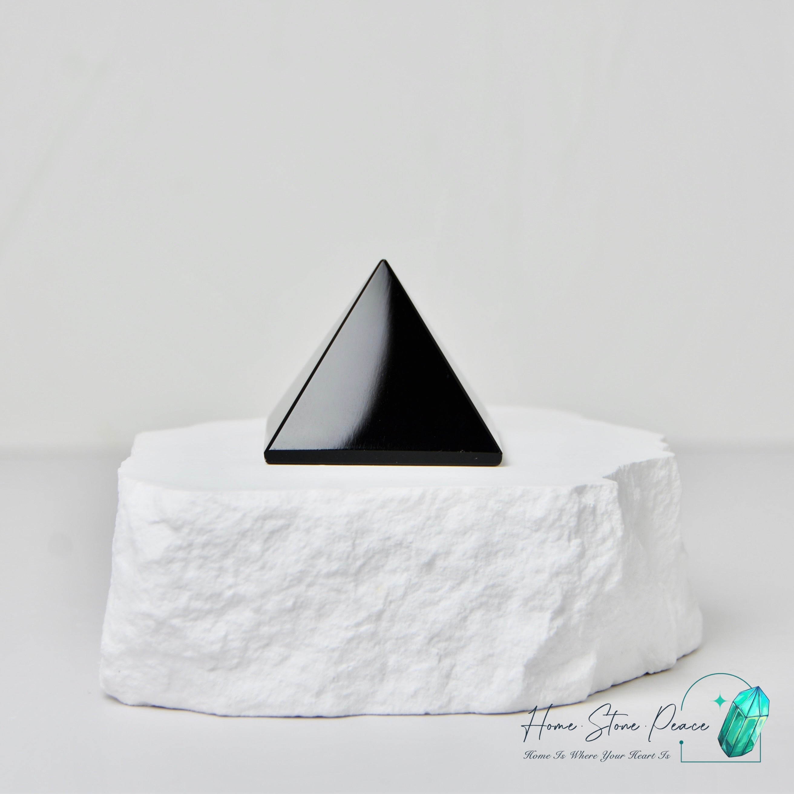Obsidian Pyramid 黑曜石金字塔