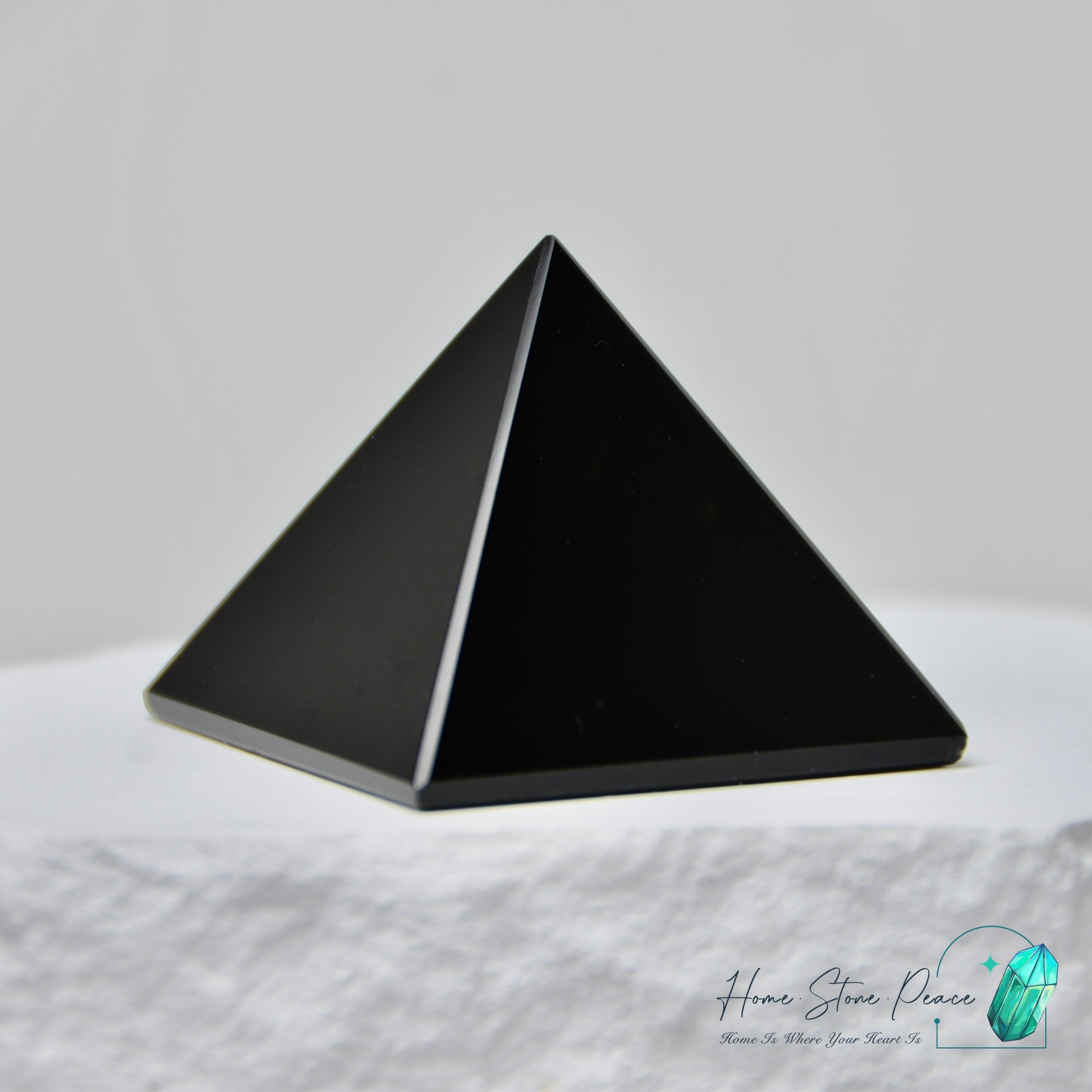 黑曜石金字塔 Obsidian Pyramid