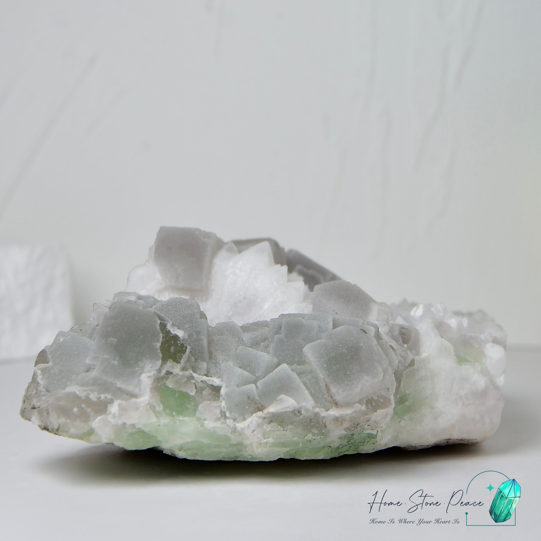 砂糖螢石原石 Sugar Coated Fluorite Cluster