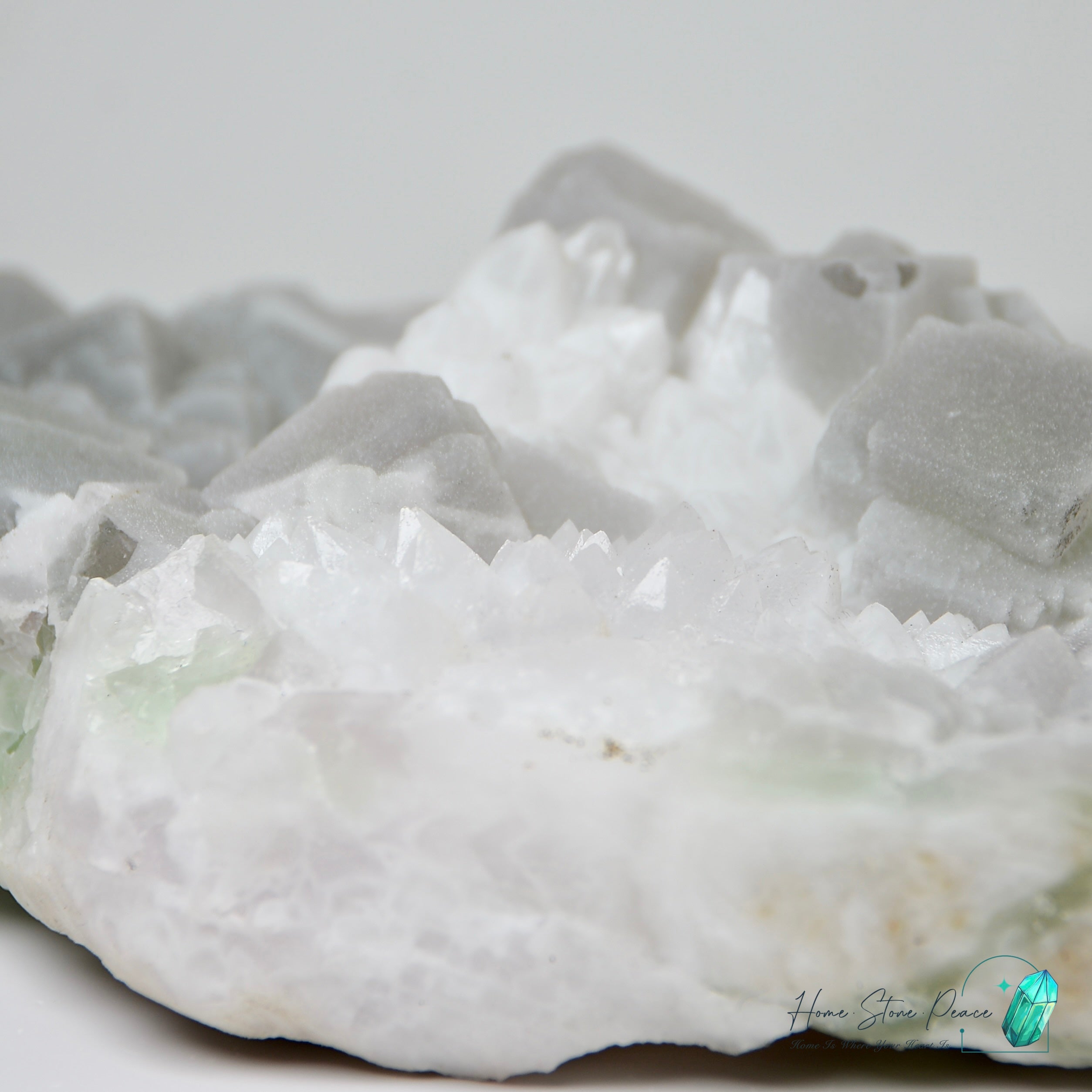 砂糖螢石原石 Sugar Coated Fluorite Cluster