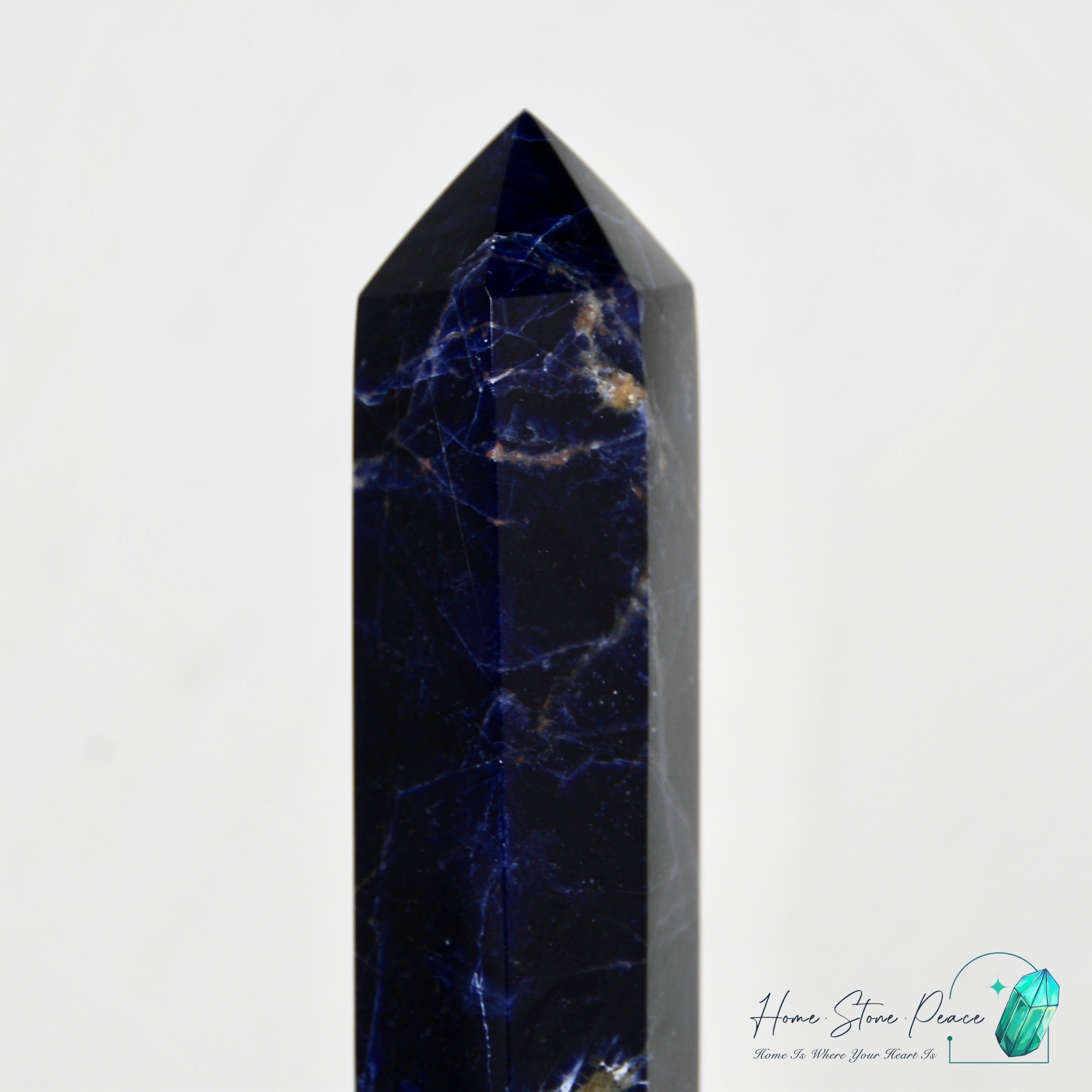 藍紋石柱 Sodalite Tower