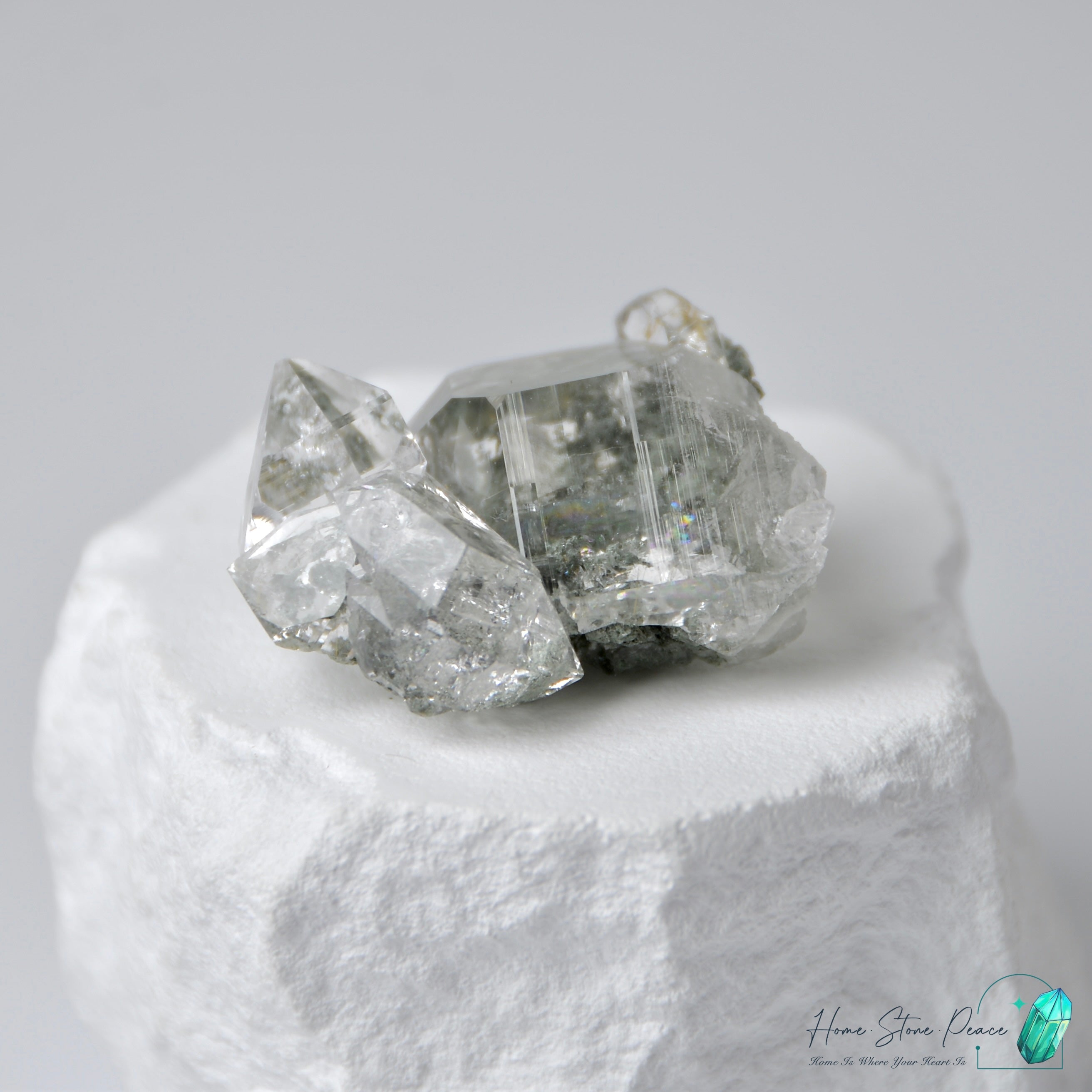 Himalayan Quartz with Green Phantom (Chlorite) 喜馬拉雅山綠幽靈共生水晶