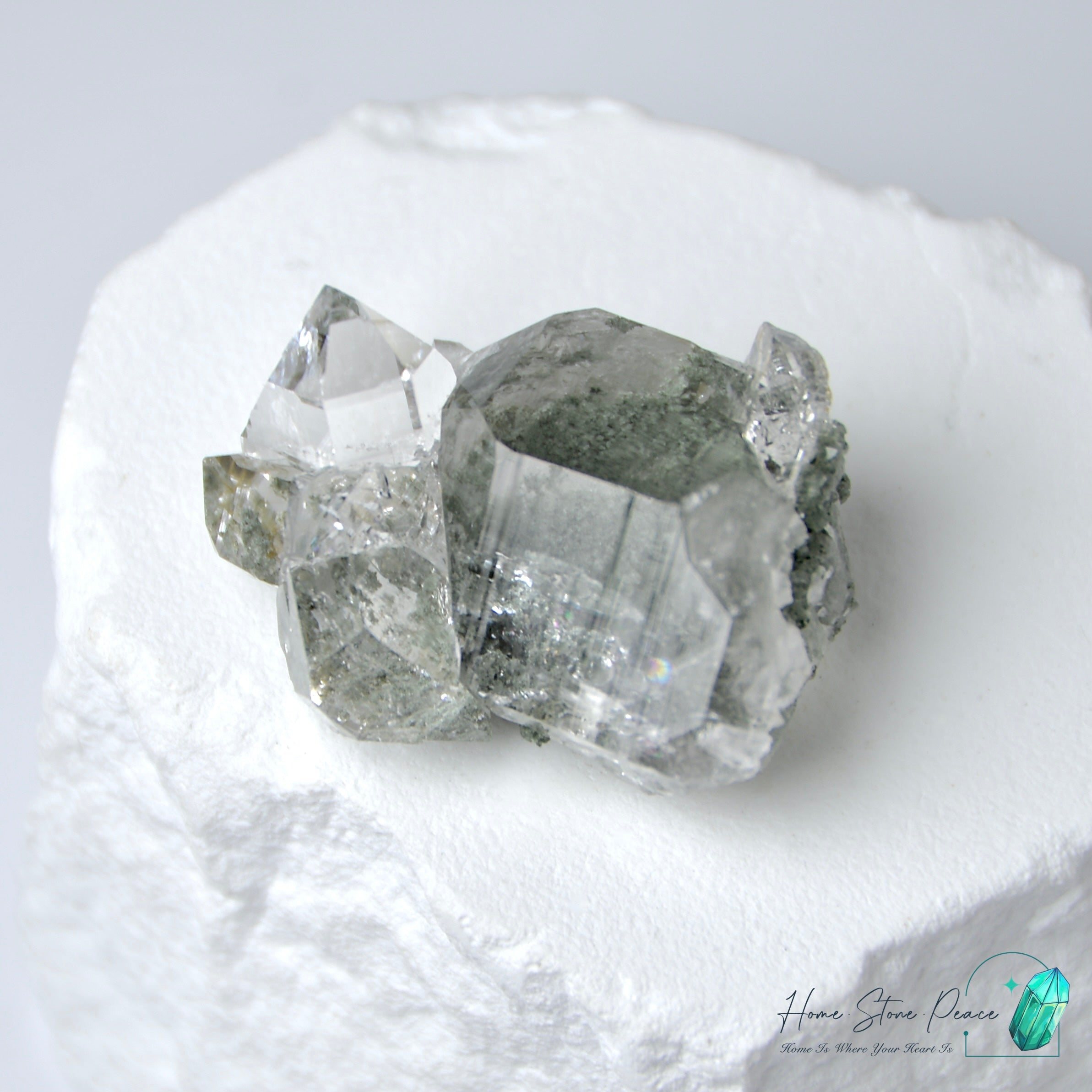 Himalayan Quartz with Green Phantom (Chlorite) 喜馬拉雅山綠幽靈共生水晶