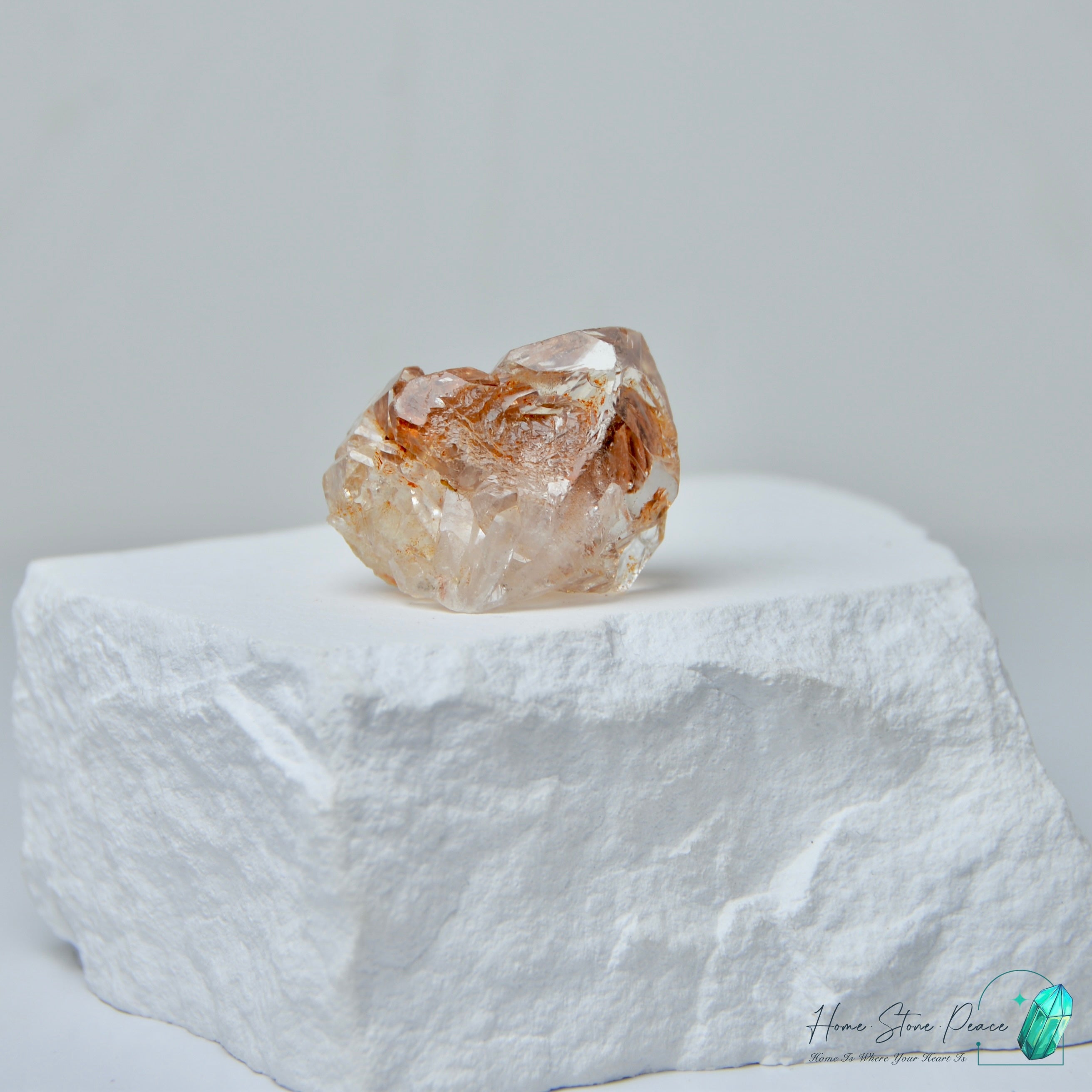 Madagascar Red Mud Skeletal Quartz 馬達加斯加紅泥骸骨水晶原石