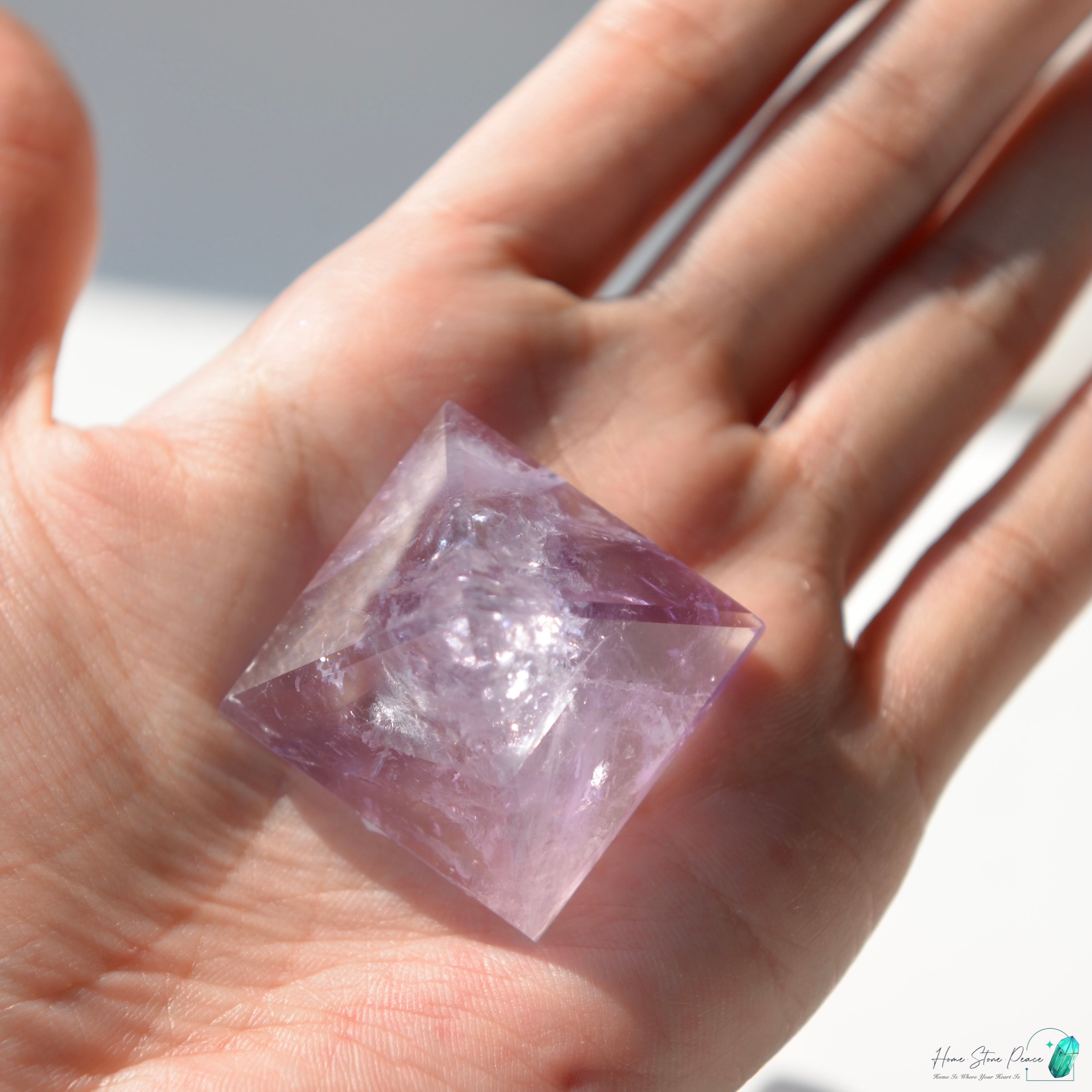 迷你幻影紫水晶金字塔 Mini Phantom Amethyst Pyramid