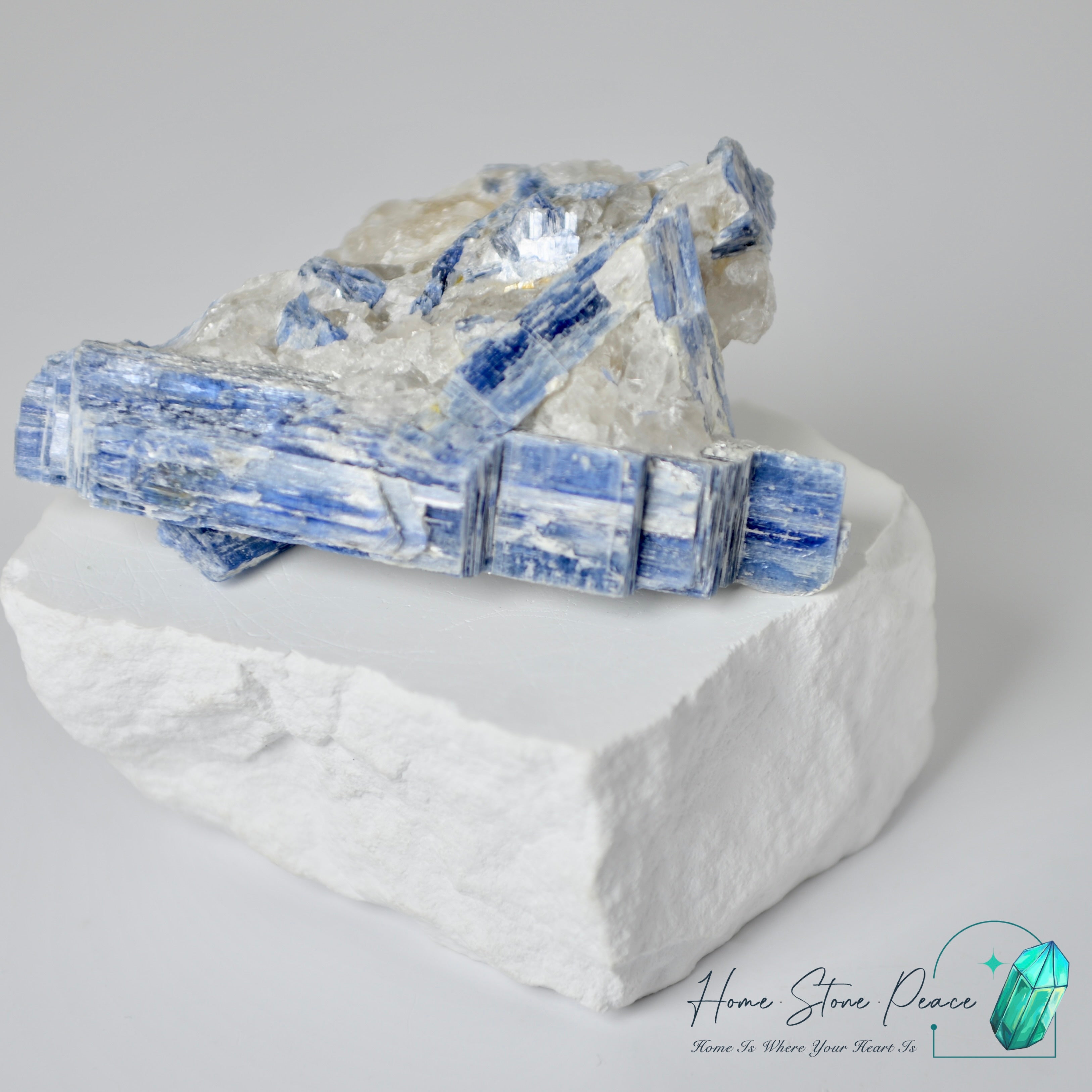 藍晶石原石塊 Blue Kyanite Cluster