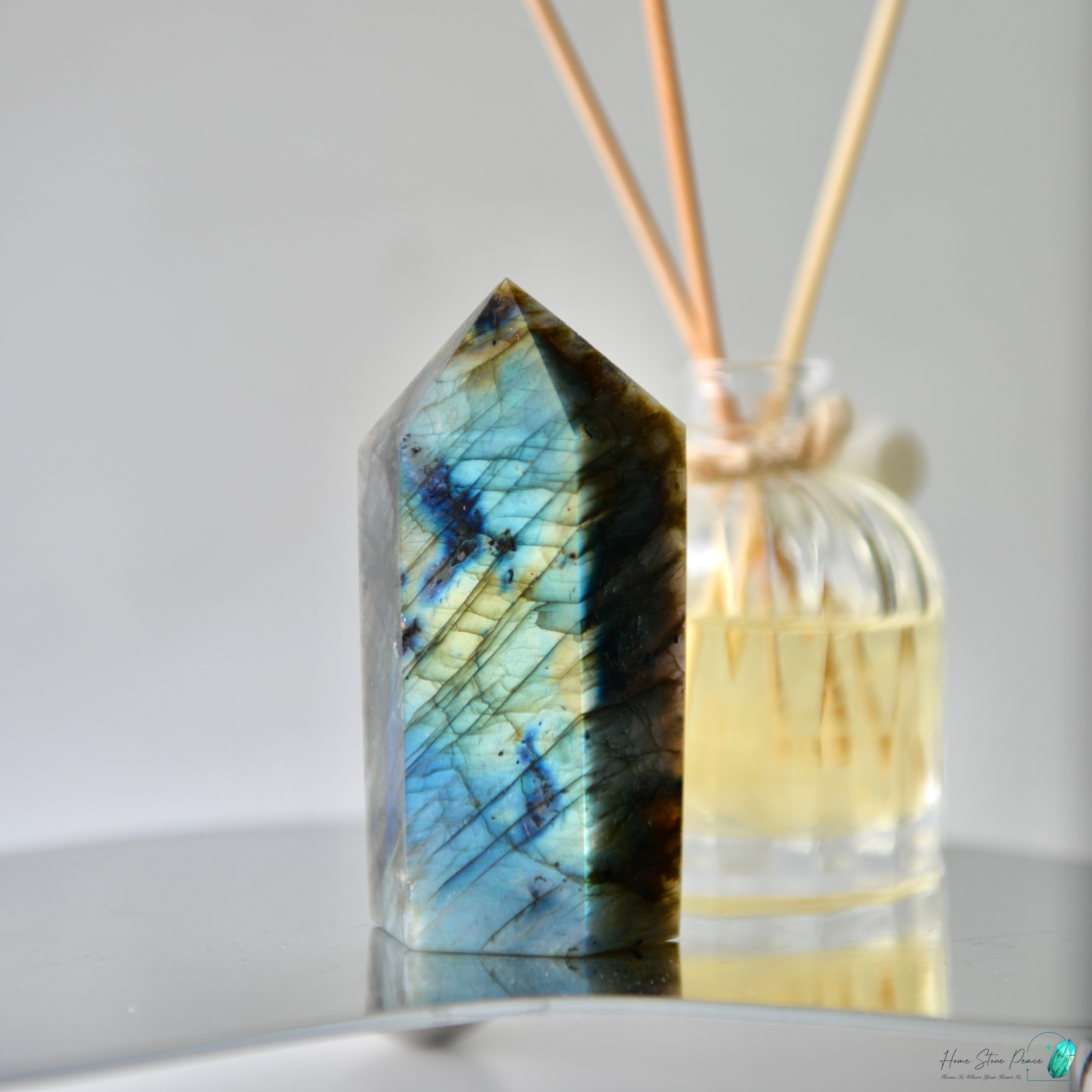 拉長石柱 Labradorite Tower