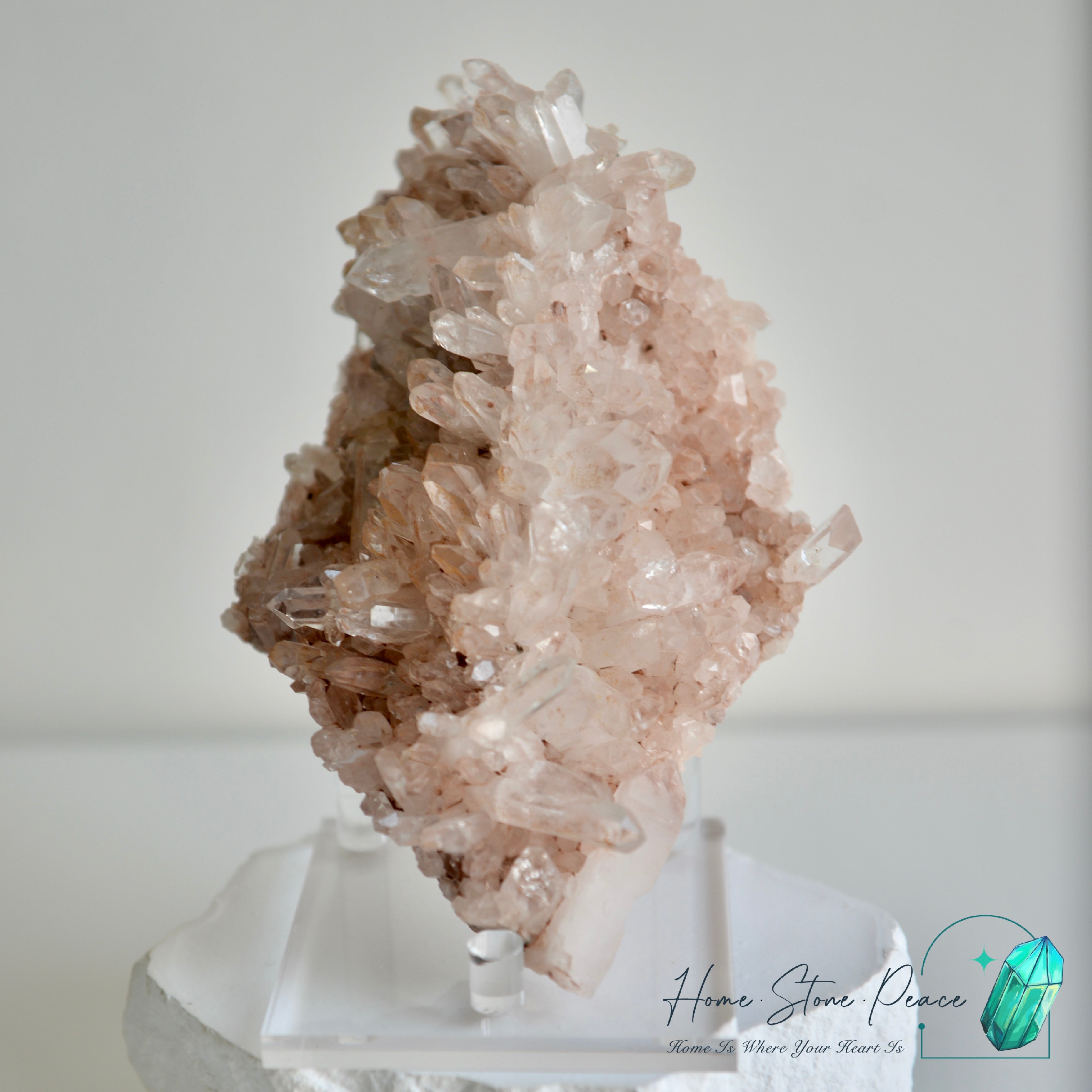 Columbian Pink Lemurian Quartz Cluster 哥倫比亞粉紅雷姆利亞水晶簇