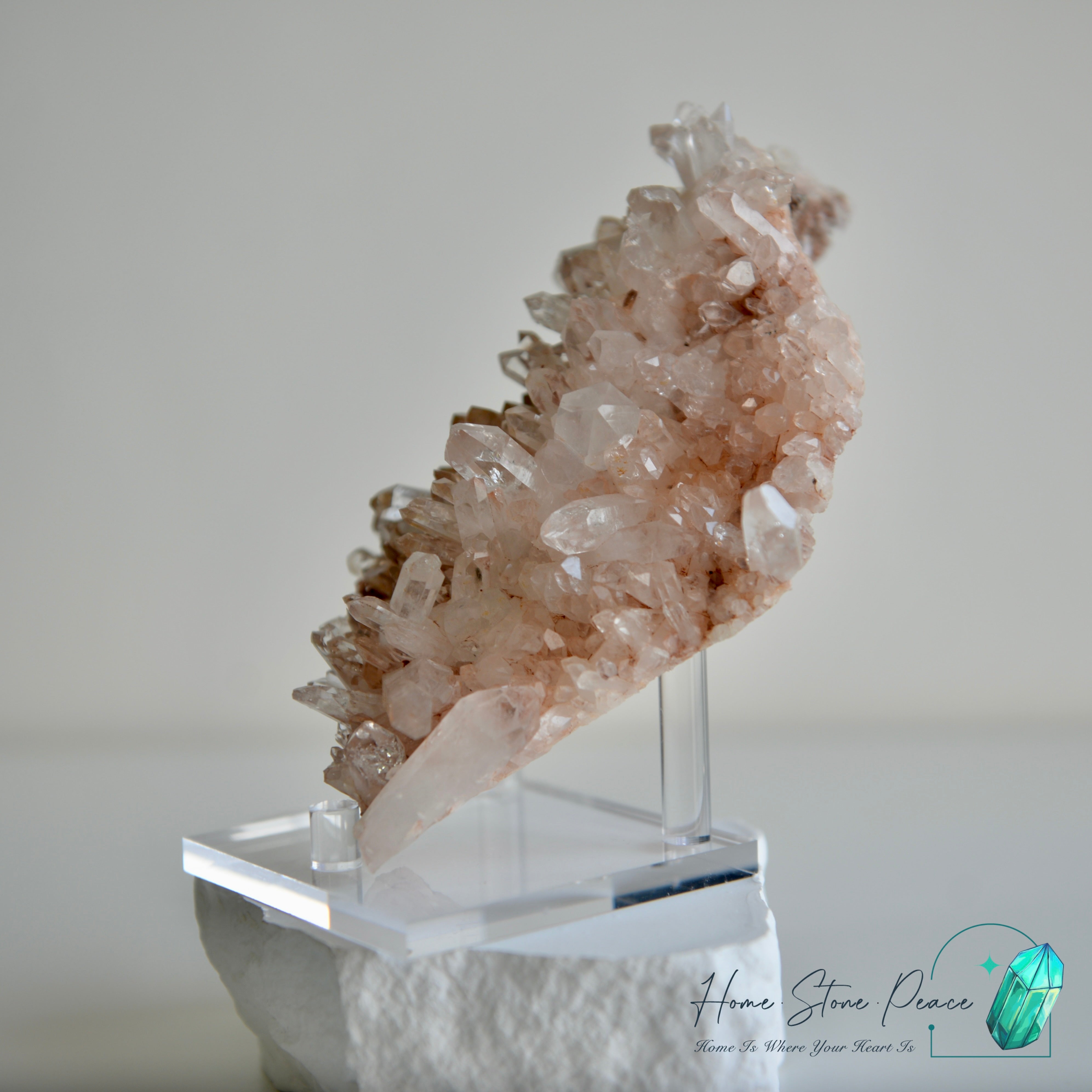 Columbian Pink Lemurian Quartz Cluster 哥倫比亞粉紅雷姆利亞水晶簇